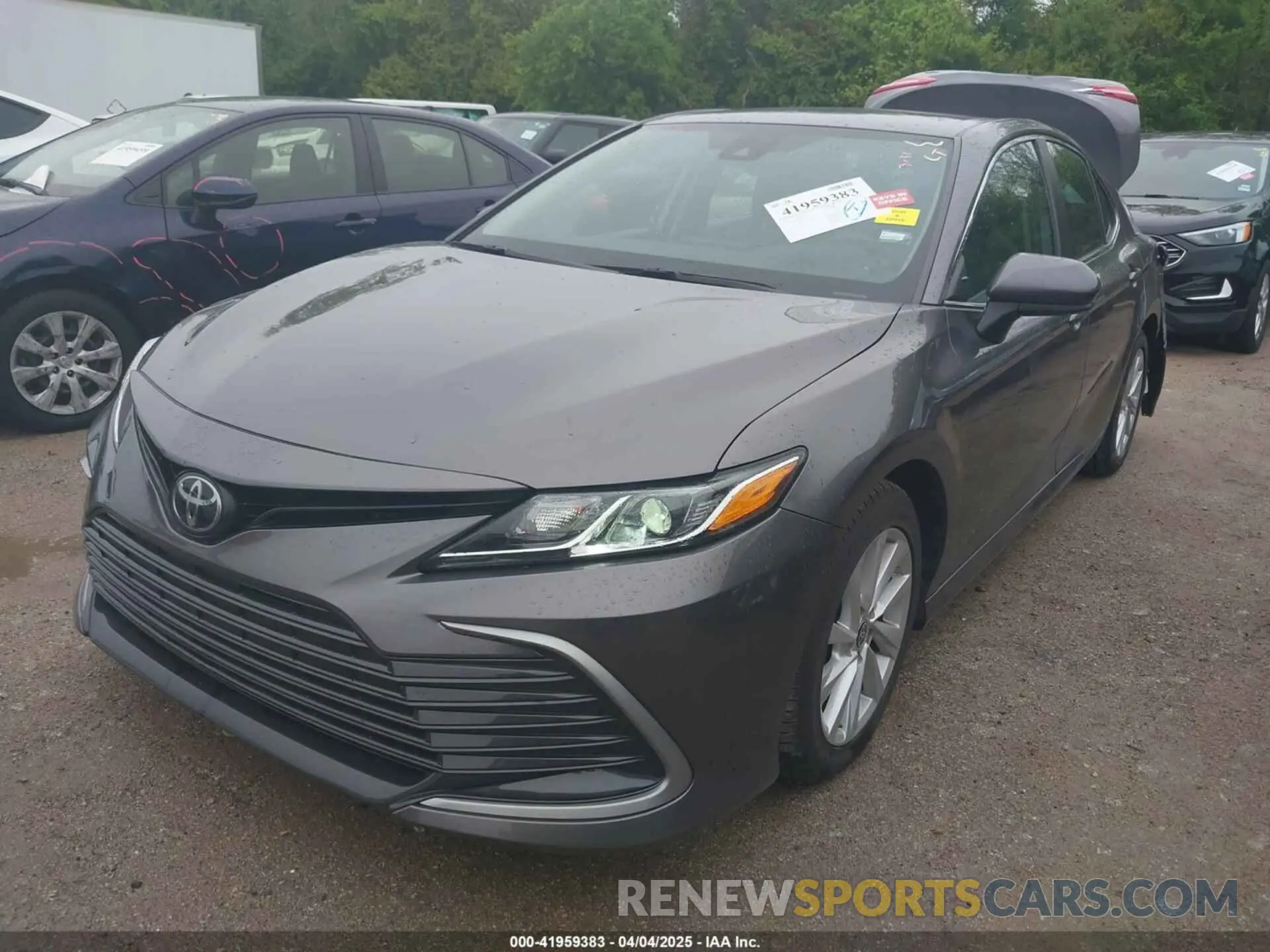 2 fotografías del automóvil dañado 4T1C11AK8PU121390 TOYOTA CAMRY 2023