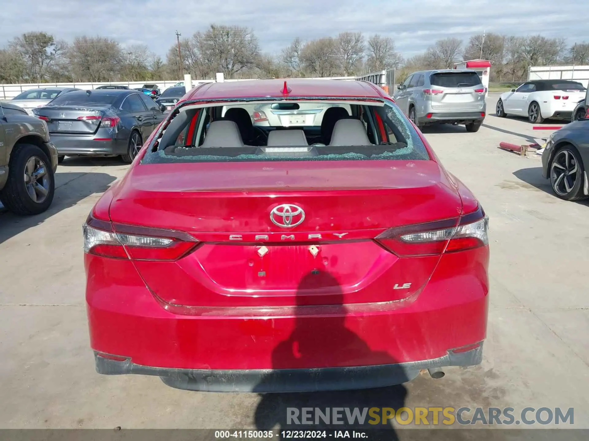 17 fotografías del automóvil dañado 4T1C11AK8PU130297 TOYOTA CAMRY 2023