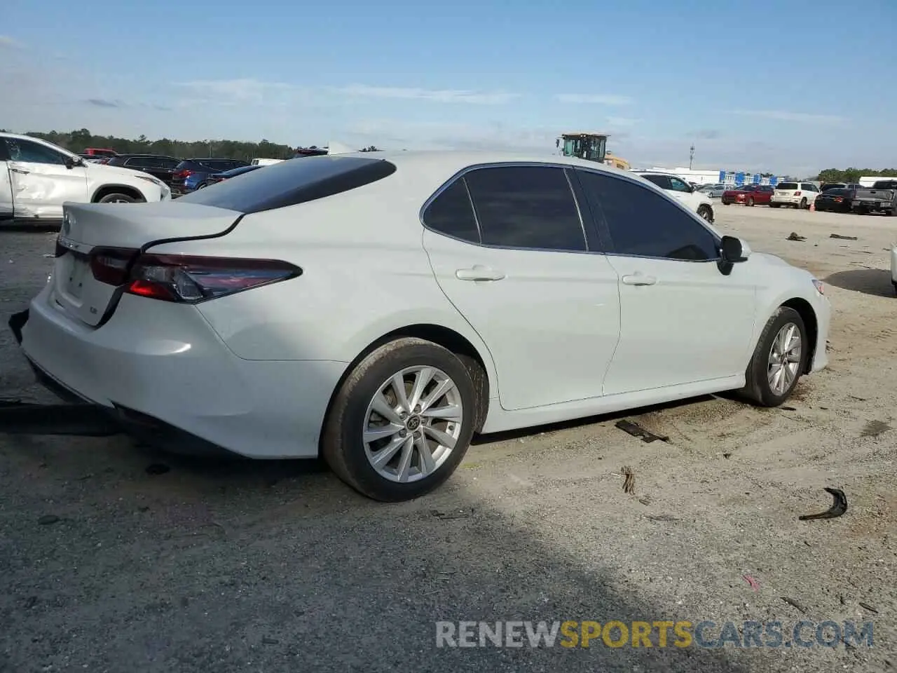 3 fotografías del automóvil dañado 4T1C11AK9PU090067 TOYOTA CAMRY 2023