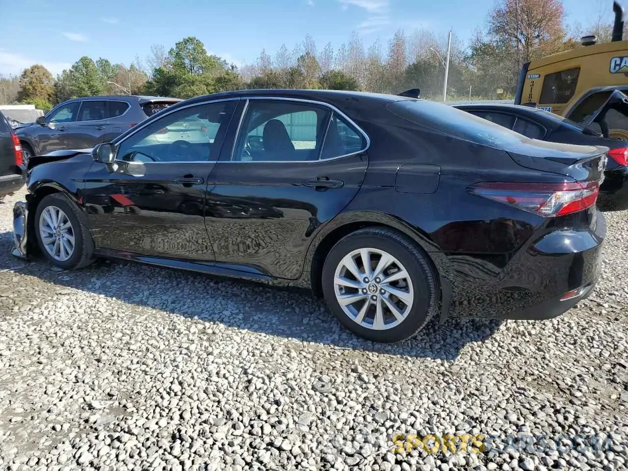 2 fotografías del automóvil dañado 4T1C11AK9PU098587 TOYOTA CAMRY 2023