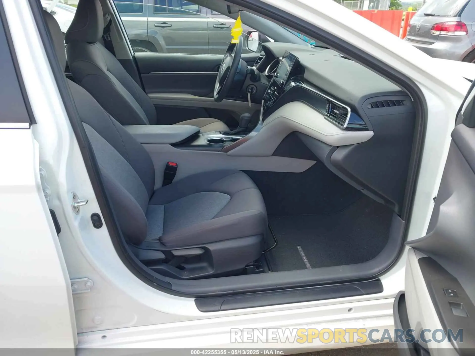 5 fotografías del automóvil dañado 4T1C11AK9PU108132 TOYOTA CAMRY 2023