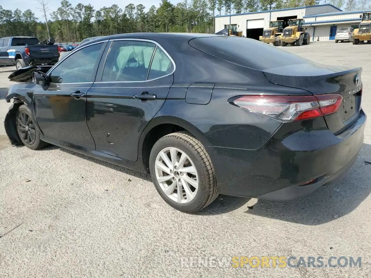 2 fotografías del automóvil dañado 4T1C11AK9PU109233 TOYOTA CAMRY 2023