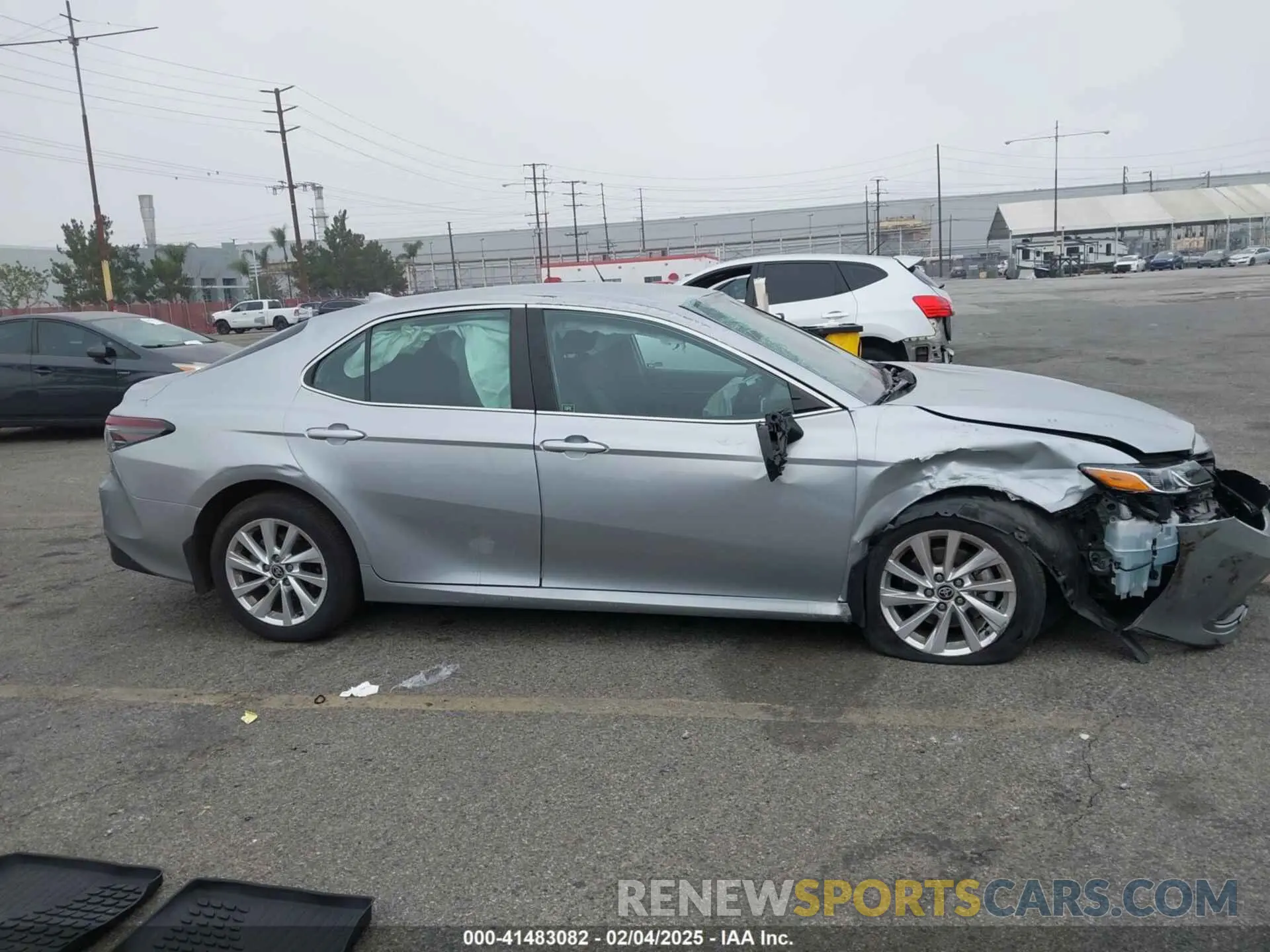 13 fotografías del automóvil dañado 4T1C11AK9PU135525 TOYOTA CAMRY 2023