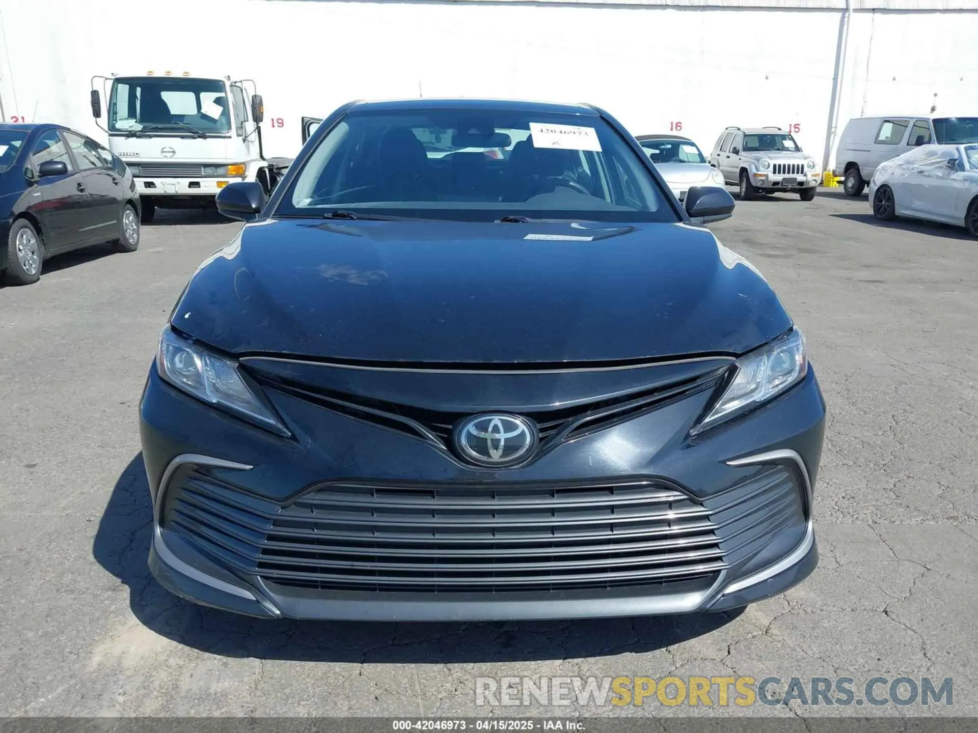 12 fotografías del automóvil dañado 4T1C11AK9PU135587 TOYOTA CAMRY 2023