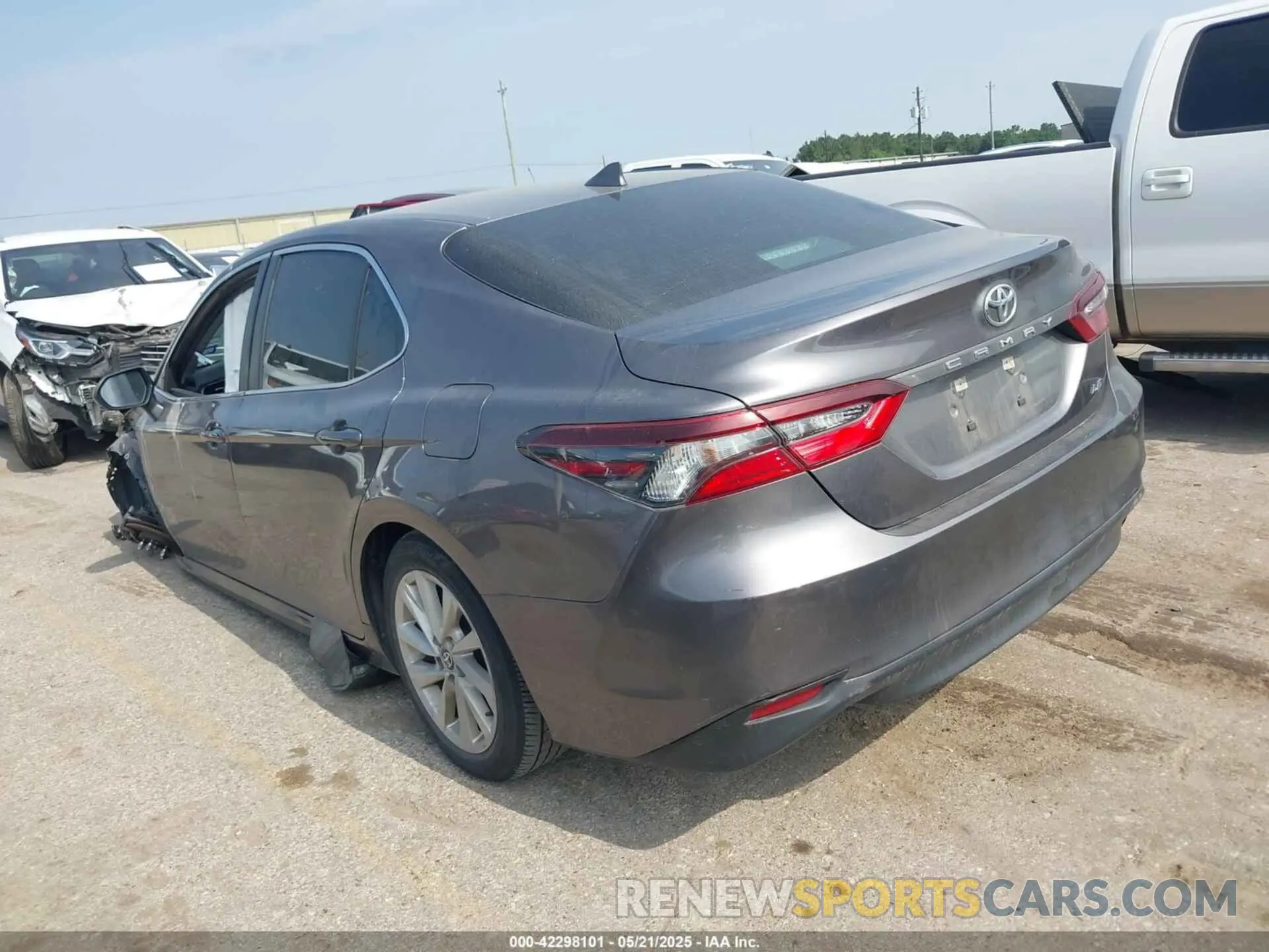 15 fotografías del automóvil dañado 4T1C11AK9PU762189 TOYOTA CAMRY 2023