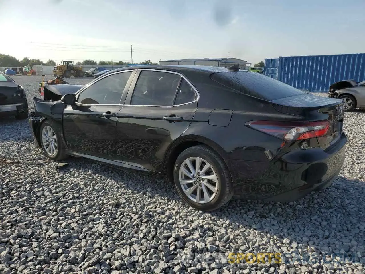 2 fotografías del automóvil dañado 4T1C11AK9PU800388 TOYOTA CAMRY 2023