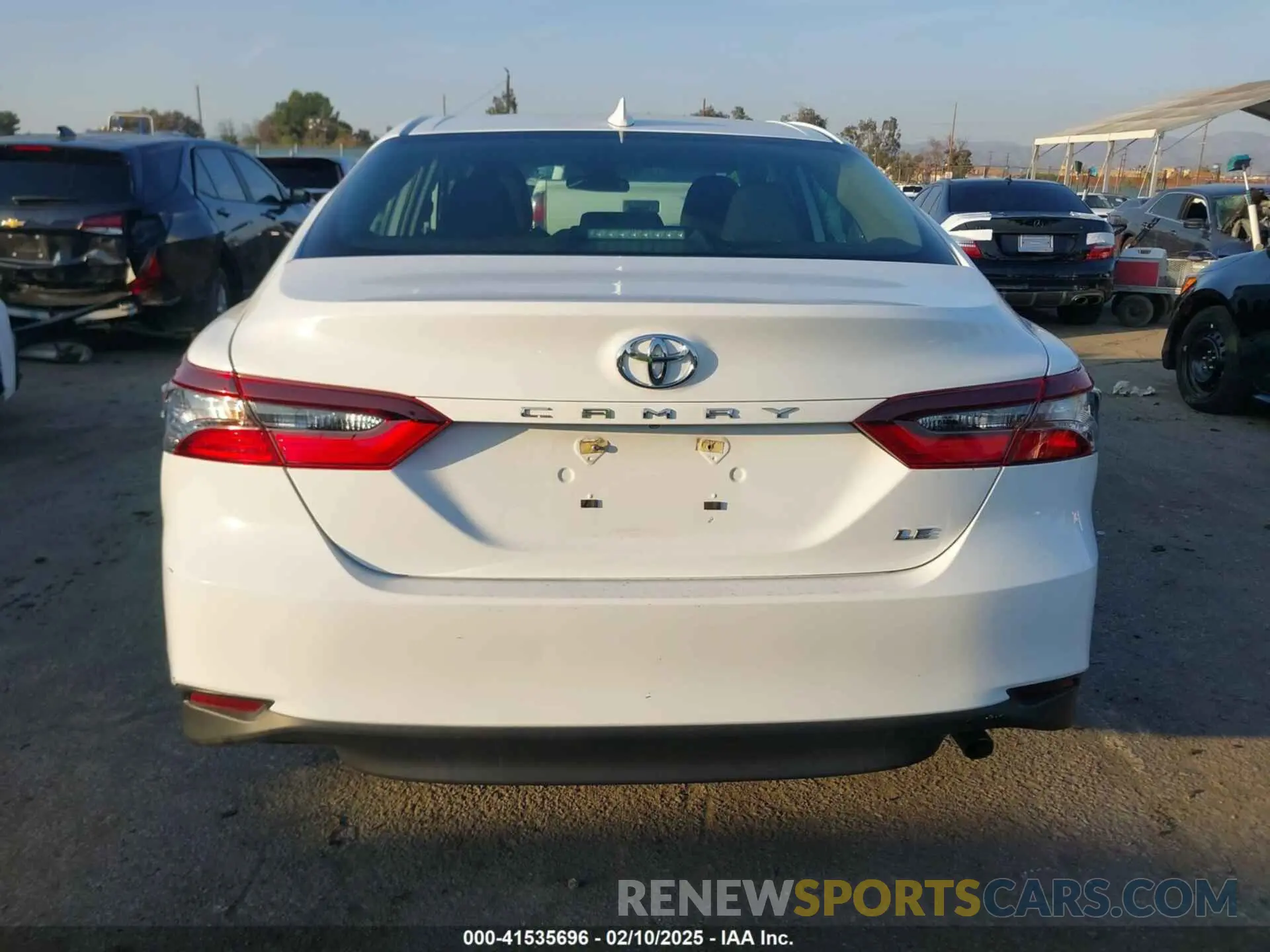 16 fotografías del automóvil dañado 4T1C11AK9PU815103 TOYOTA CAMRY 2023