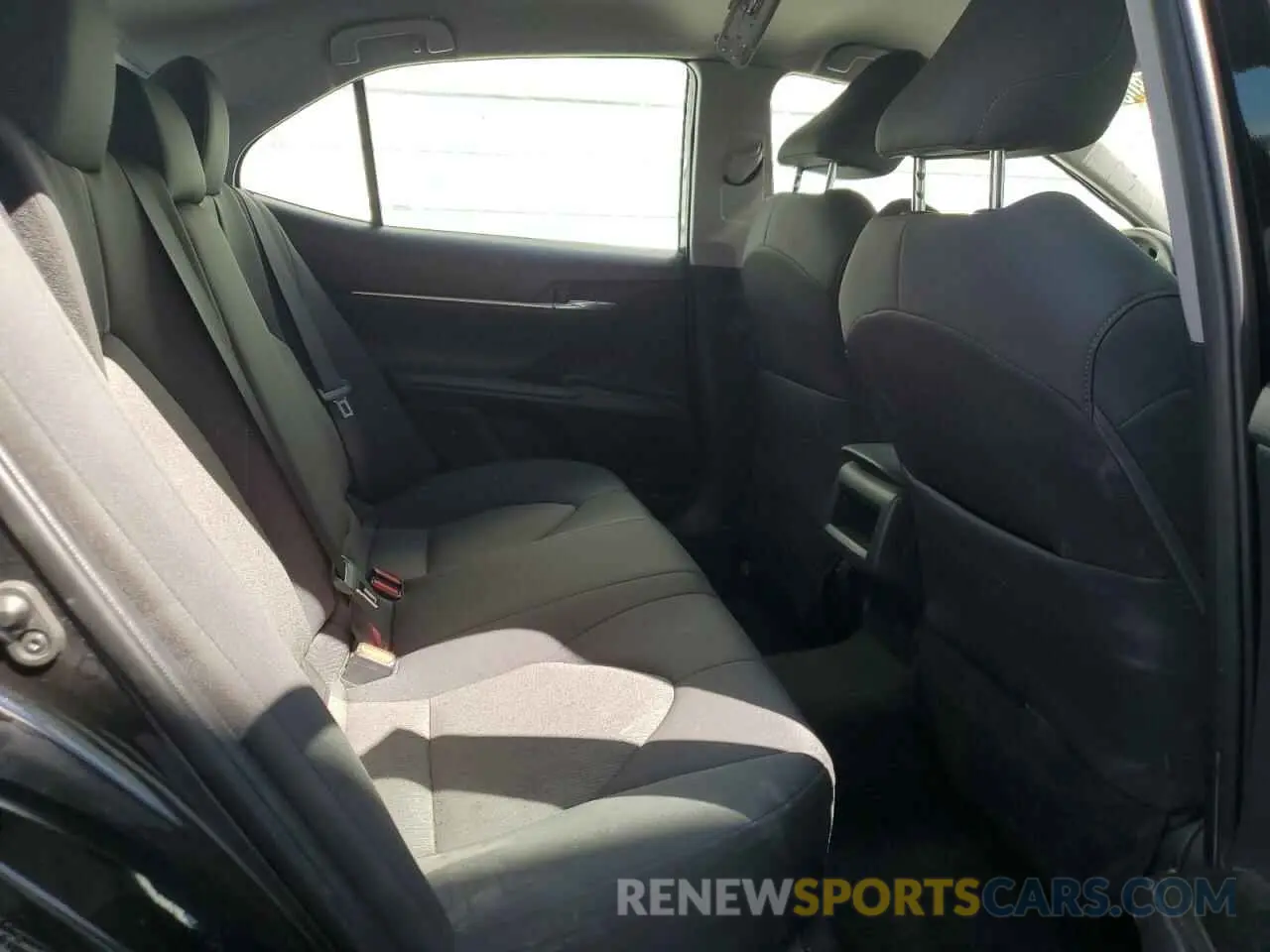 10 fotografías del automóvil dañado 4T1C11AKXPU084987 TOYOTA CAMRY 2023