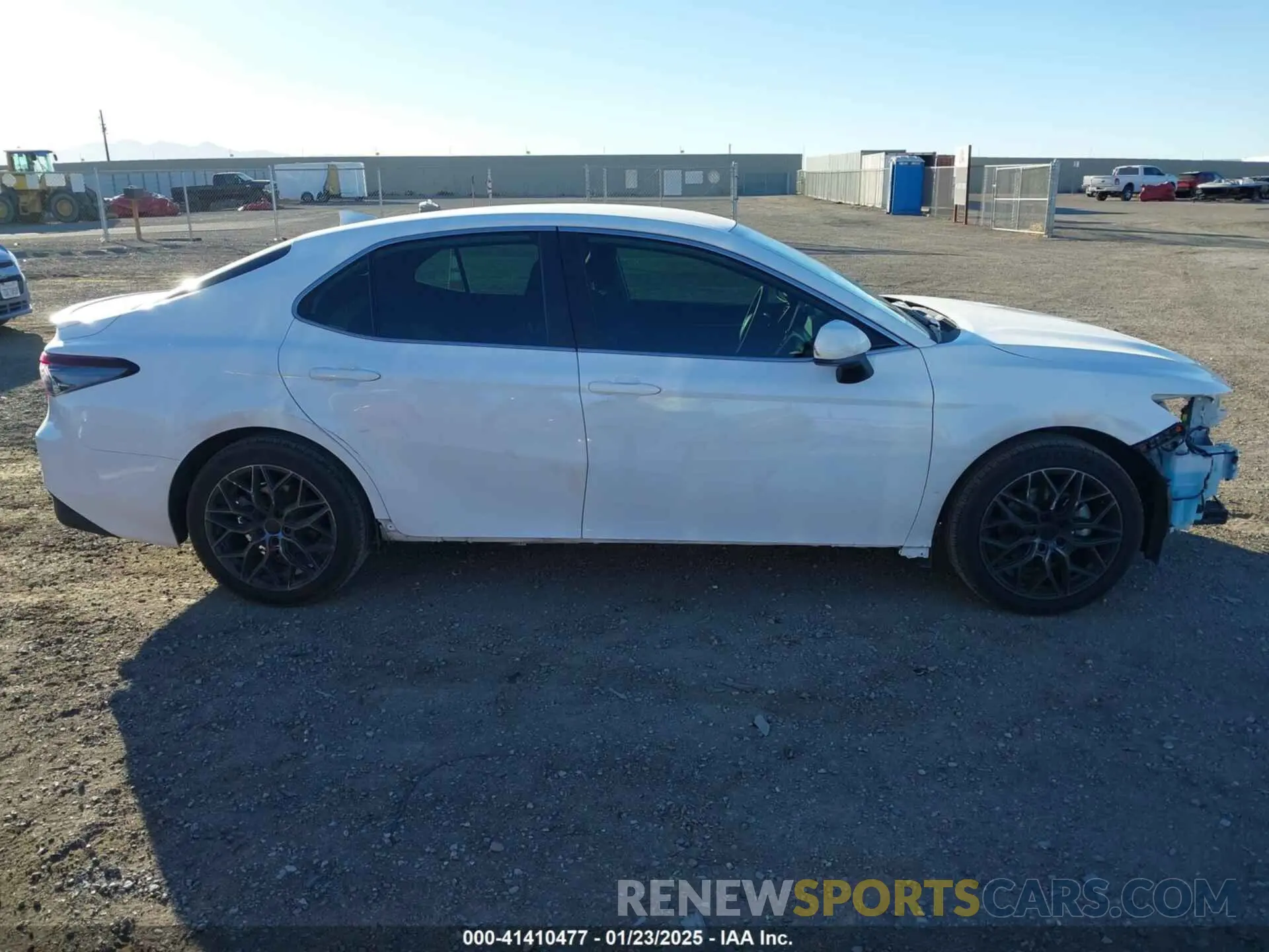 14 fotografías del automóvil dañado 4T1C11AKXPU105286 TOYOTA CAMRY 2023