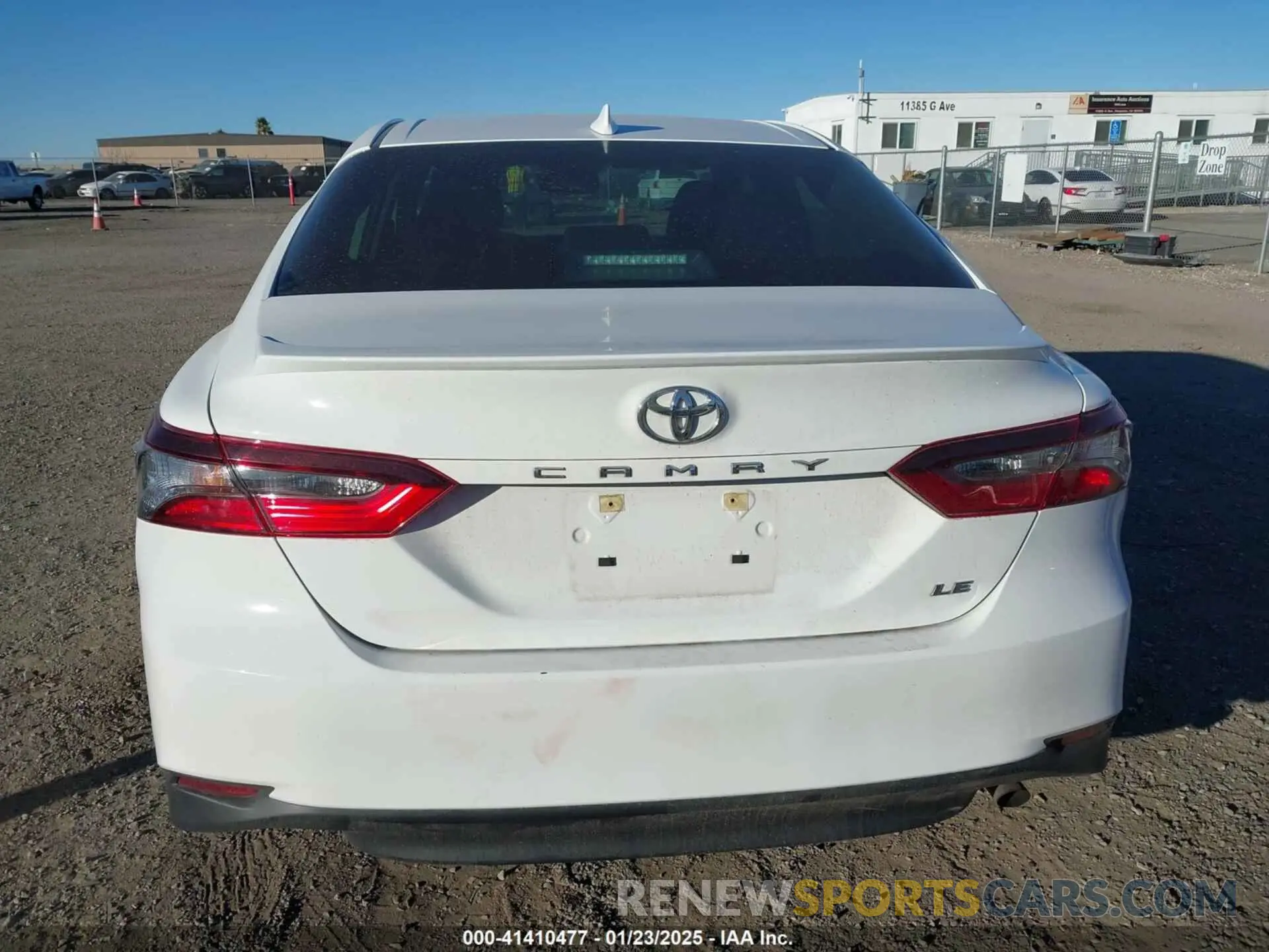 17 fotografías del automóvil dañado 4T1C11AKXPU105286 TOYOTA CAMRY 2023