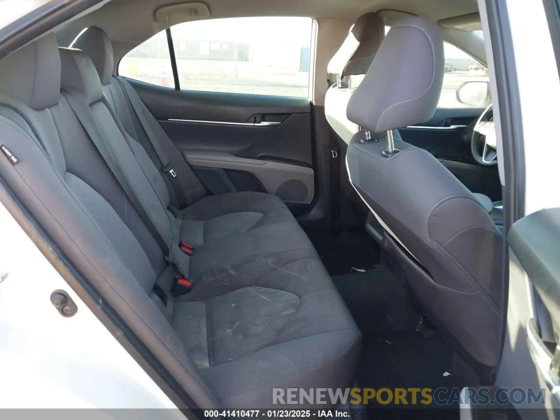 8 fotografías del automóvil dañado 4T1C11AKXPU105286 TOYOTA CAMRY 2023