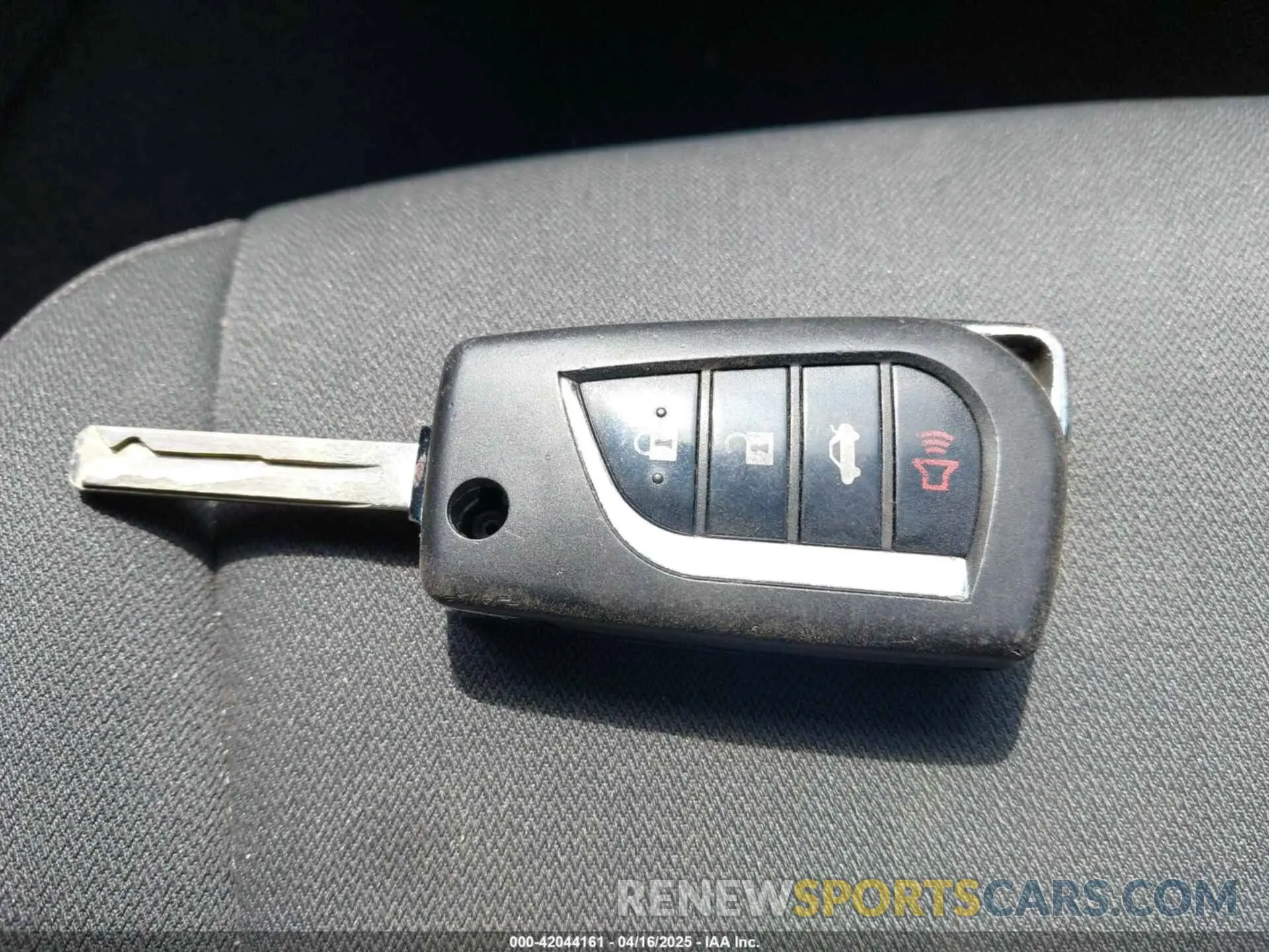 11 fotografías del automóvil dañado 4T1C11AKXPU111900 TOYOTA CAMRY 2023