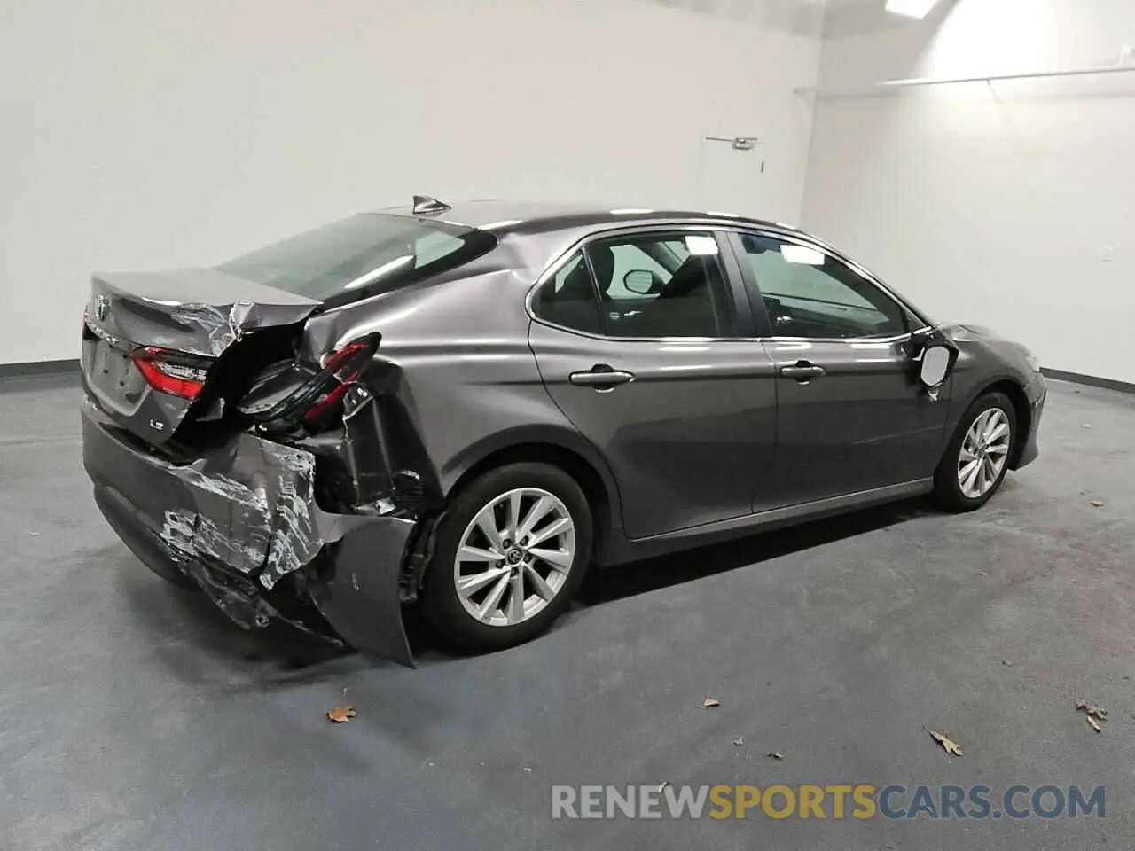3 fotografías del automóvil dañado 4T1C11AKXPU152995 TOYOTA CAMRY 2023