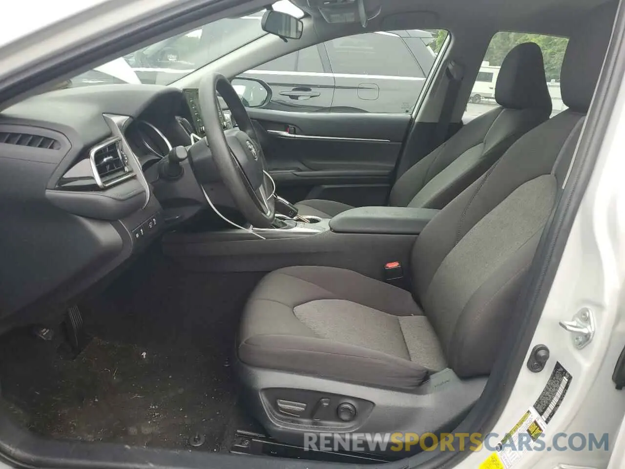 7 fotografías del automóvil dañado 4T1C11AKXPU180196 TOYOTA CAMRY 2023
