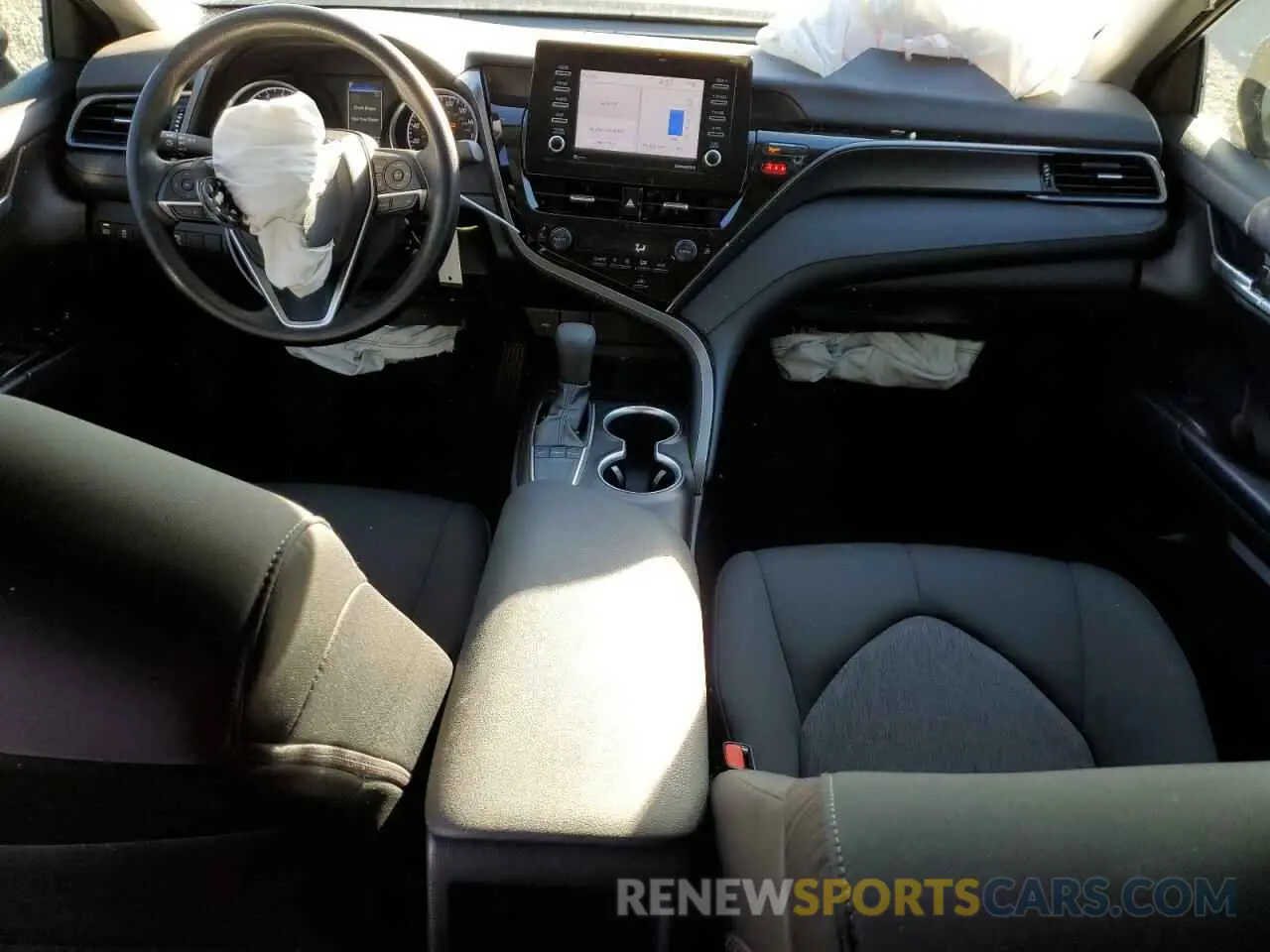 8 fotografías del automóvil dañado 4T1C11AKXPU721926 TOYOTA CAMRY 2023