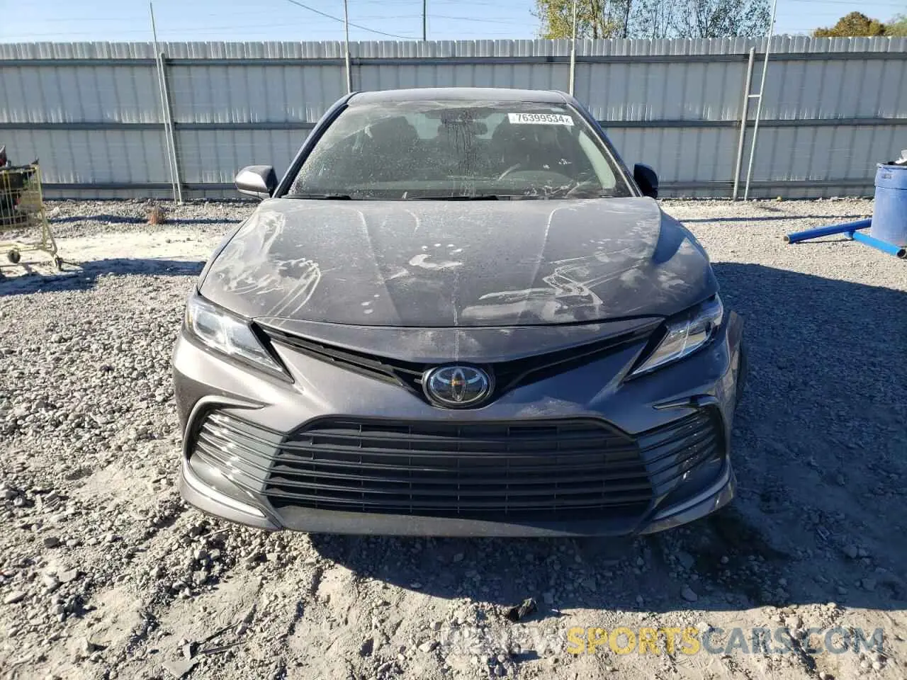 5 fotografías del automóvil dañado 4T1C11AKXPU742579 TOYOTA CAMRY 2023