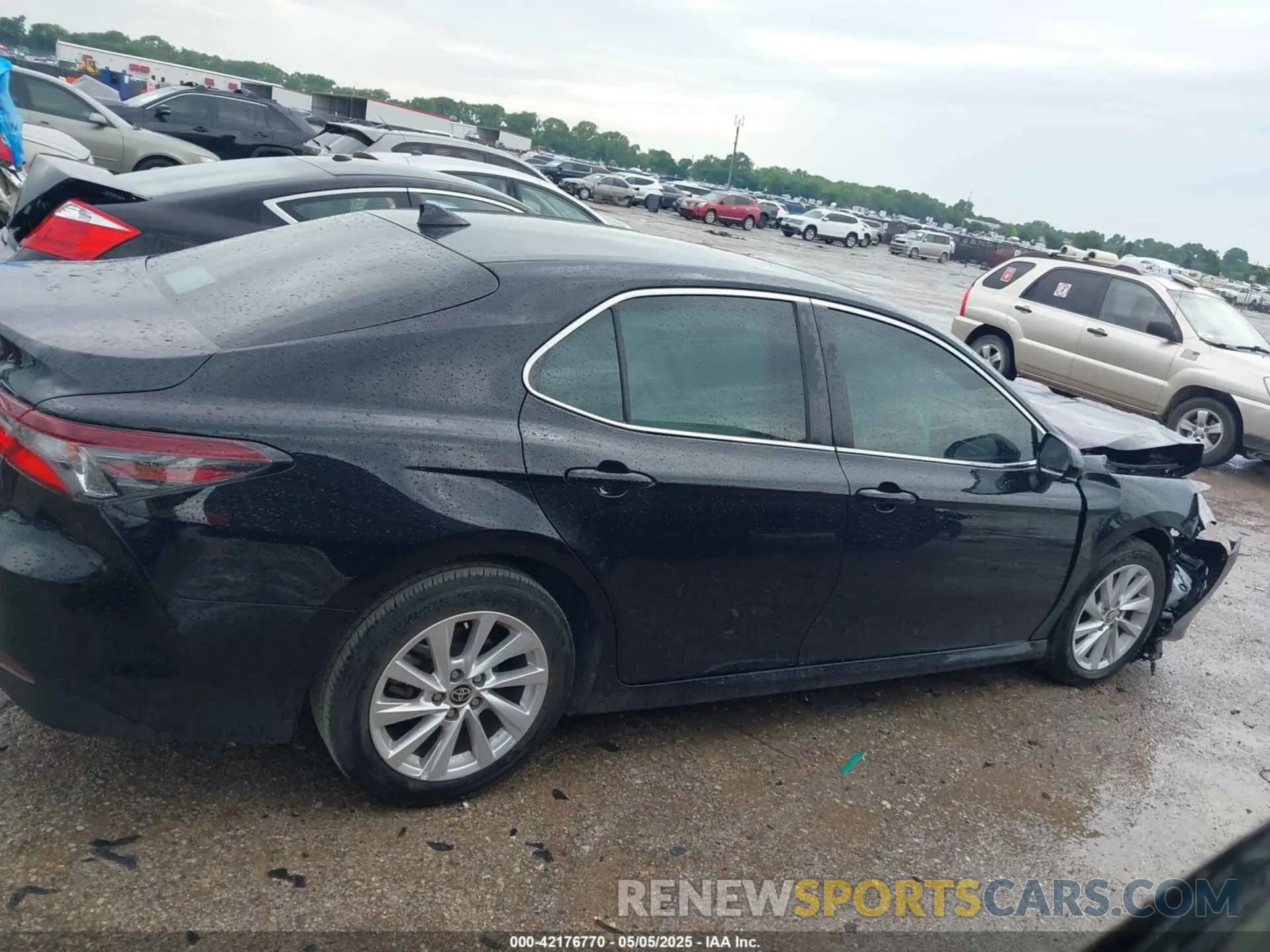 13 fotografías del automóvil dañado 4T1C11AKXPU766851 TOYOTA CAMRY 2023