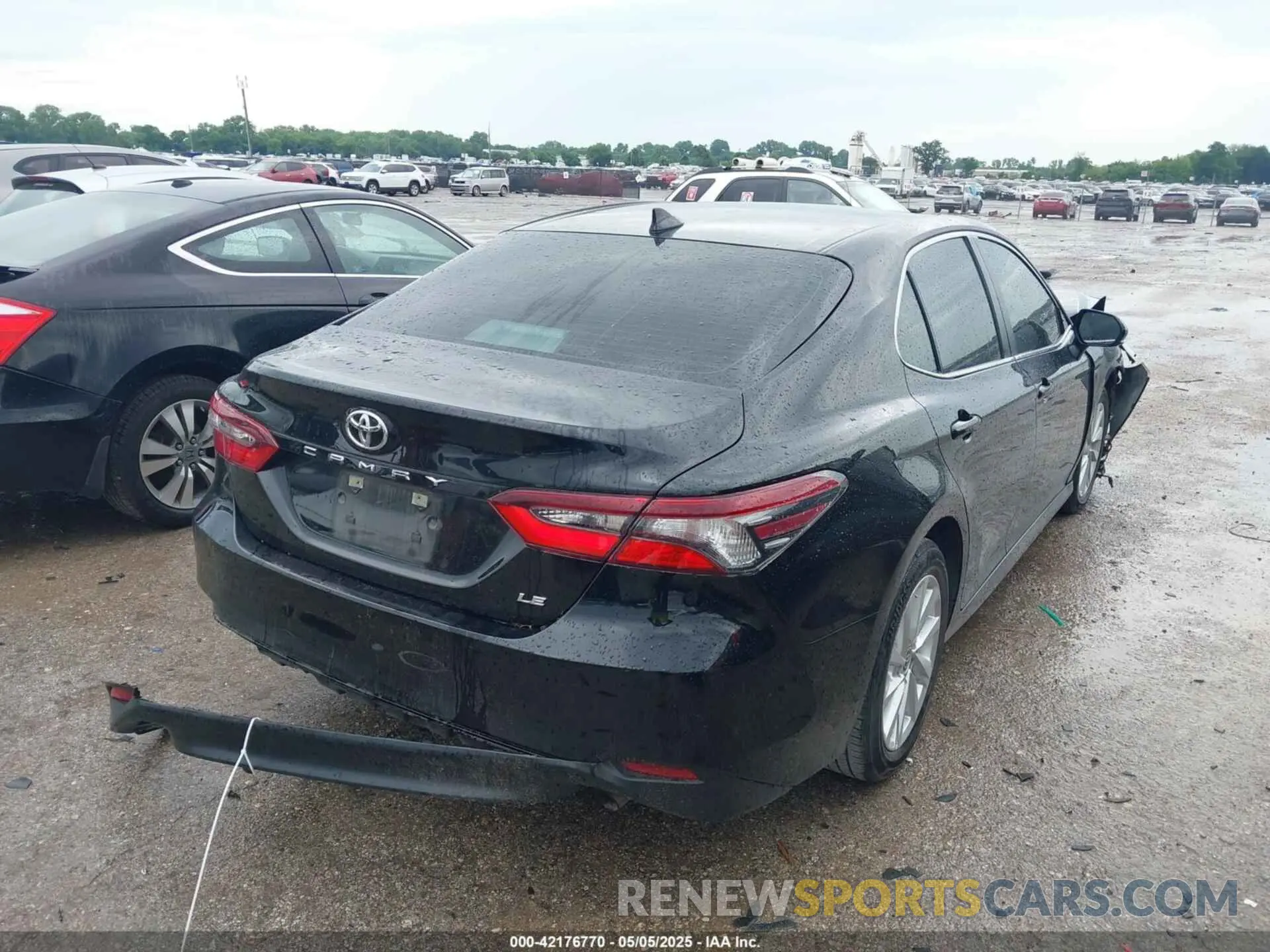 4 fotografías del automóvil dañado 4T1C11AKXPU766851 TOYOTA CAMRY 2023
