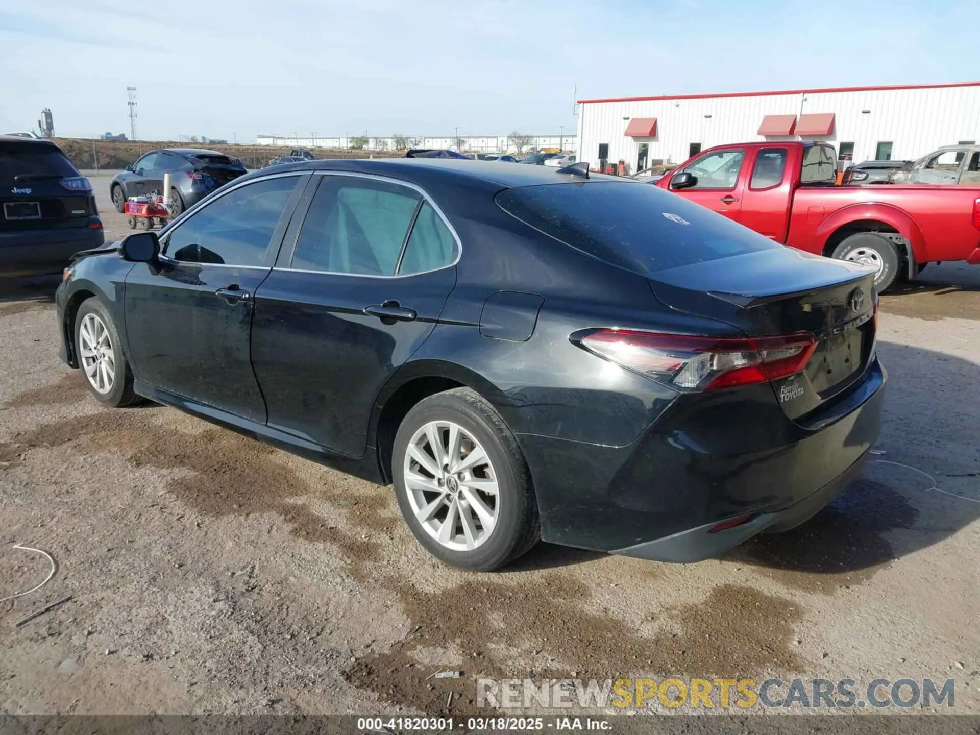 3 fotografías del automóvil dañado 4T1C11AKXPU767899 TOYOTA CAMRY 2023