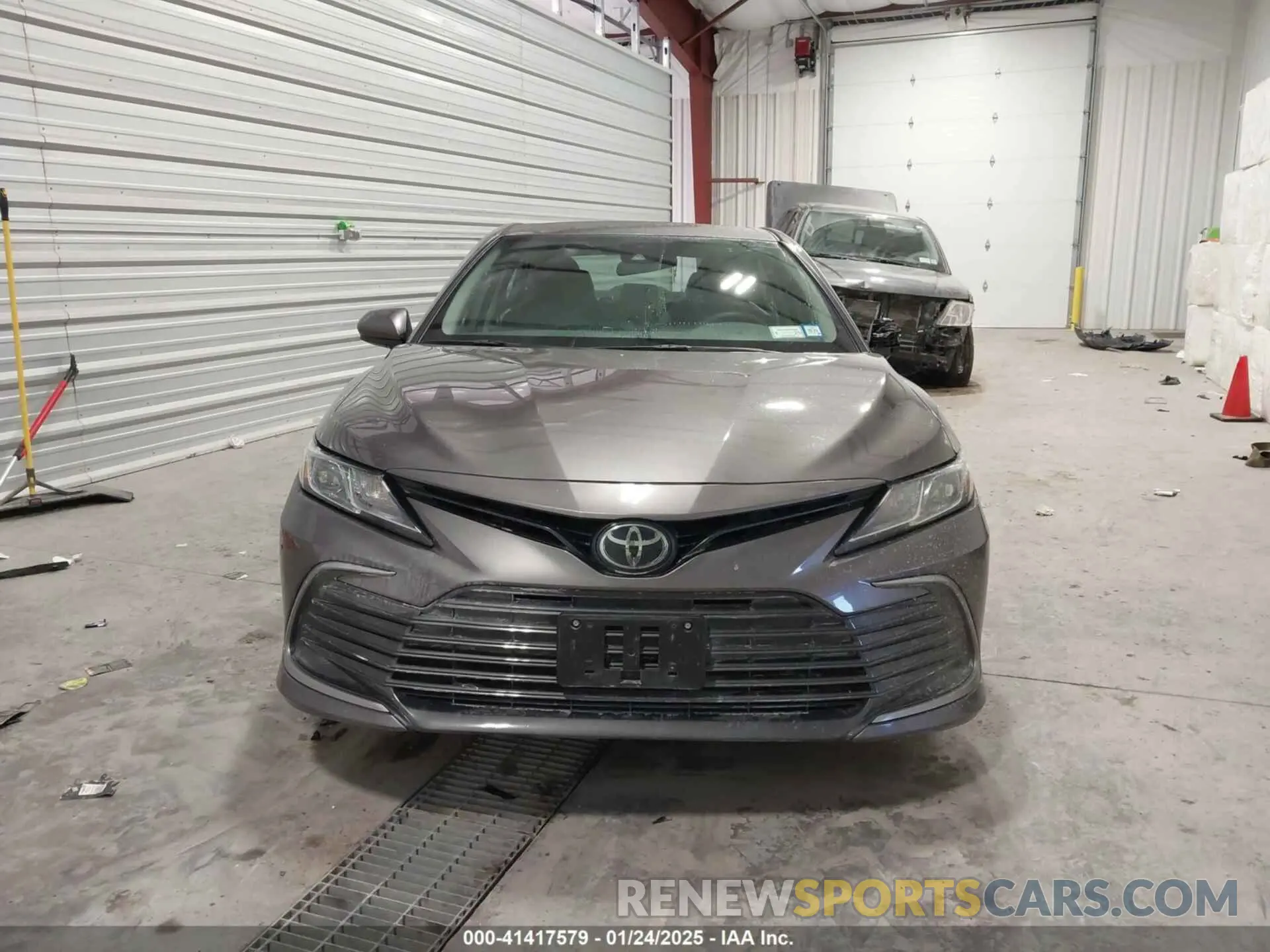 12 fotografías del automóvil dañado 4T1C11AKXPU816700 TOYOTA CAMRY 2023