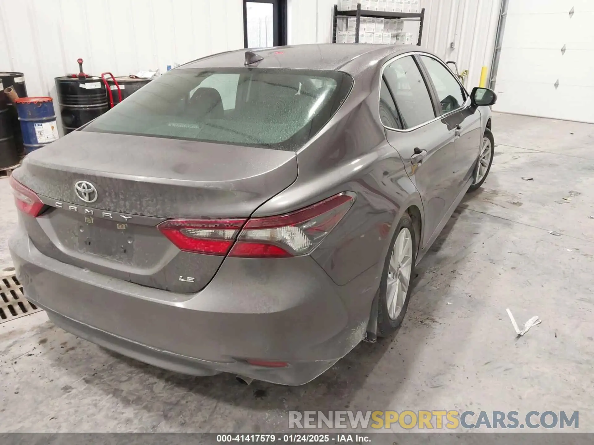 4 fotografías del automóvil dañado 4T1C11AKXPU816700 TOYOTA CAMRY 2023