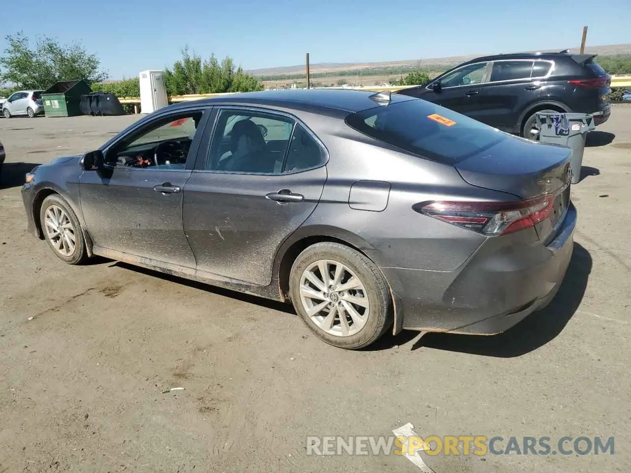 2 fotografías del automóvil dañado 4T1C11BK1PU102145 TOYOTA CAMRY 2023