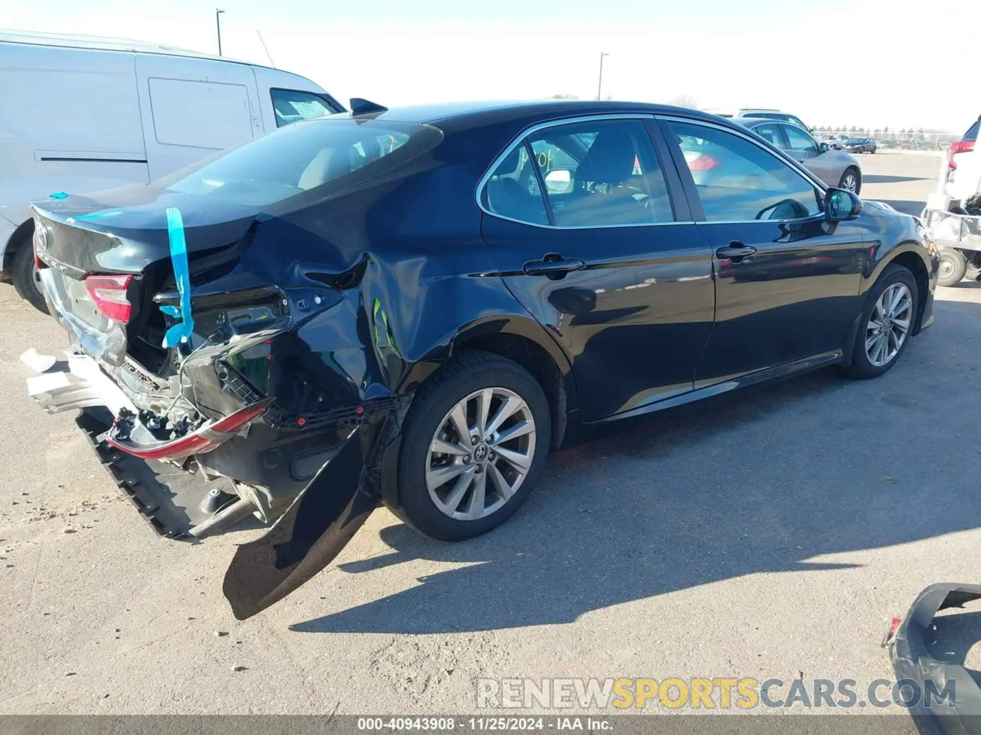 4 fotografías del automóvil dañado 4T1C11BK3PU091620 TOYOTA CAMRY 2023