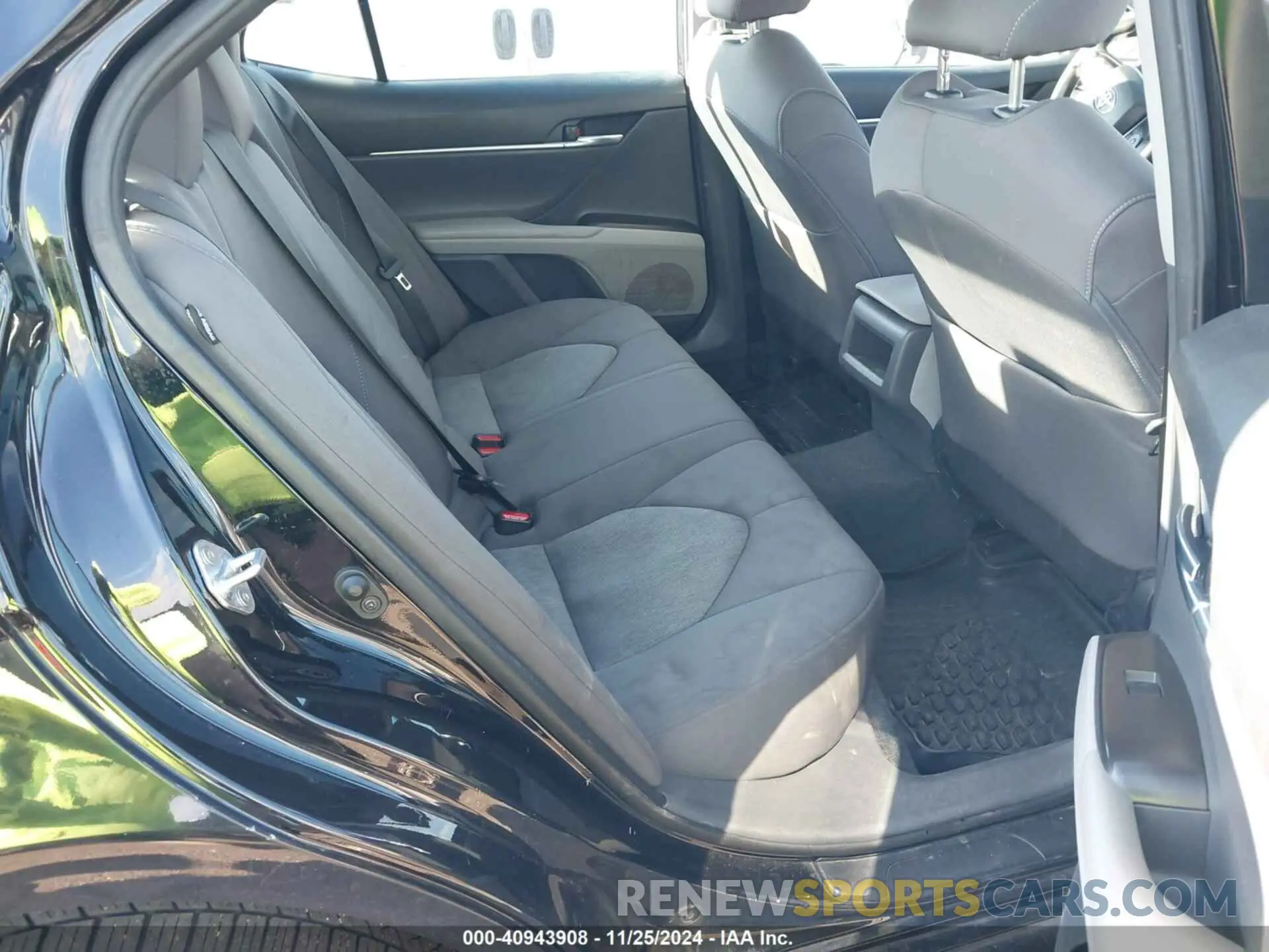 8 fotografías del automóvil dañado 4T1C11BK3PU091620 TOYOTA CAMRY 2023