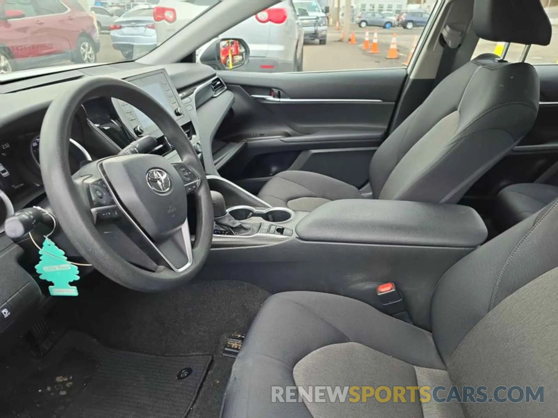 16 fotografías del automóvil dañado 4T1C11BK4PU081906 TOYOTA CAMRY 2023