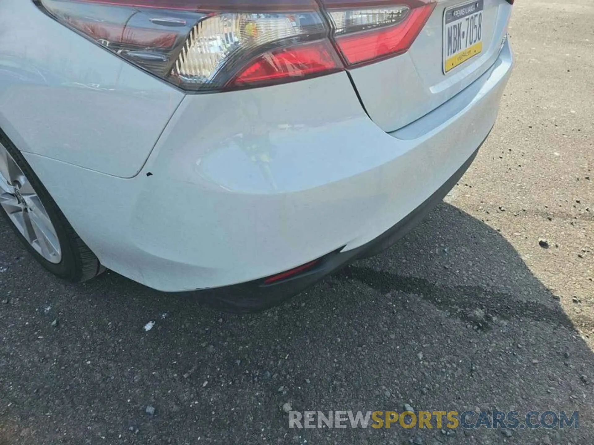 5 fotografías del automóvil dañado 4T1C11BK4PU081906 TOYOTA CAMRY 2023