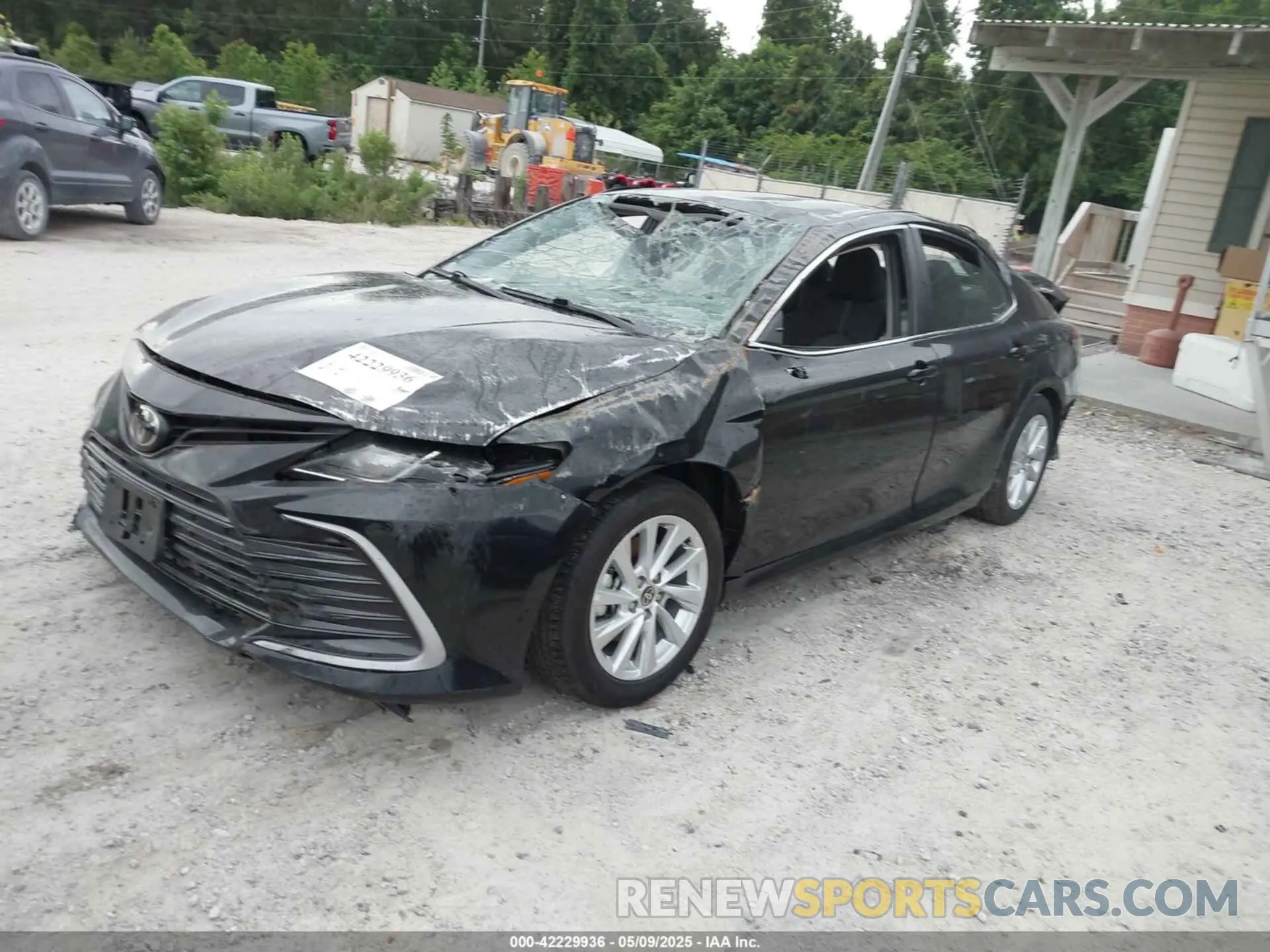 2 fotografías del automóvil dañado 4T1C11BK4PU086054 TOYOTA CAMRY 2023