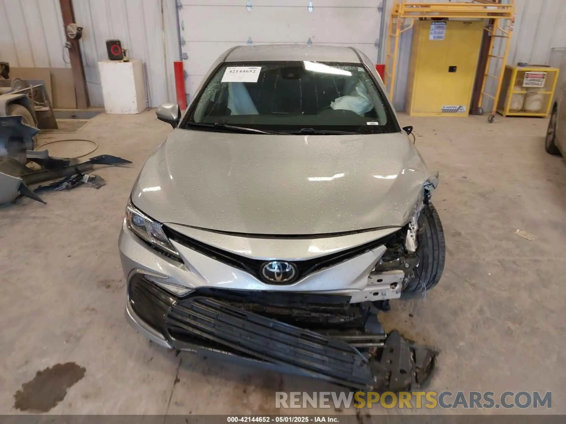 12 fotografías del automóvil dañado 4T1C11BK6PU092261 TOYOTA CAMRY 2023