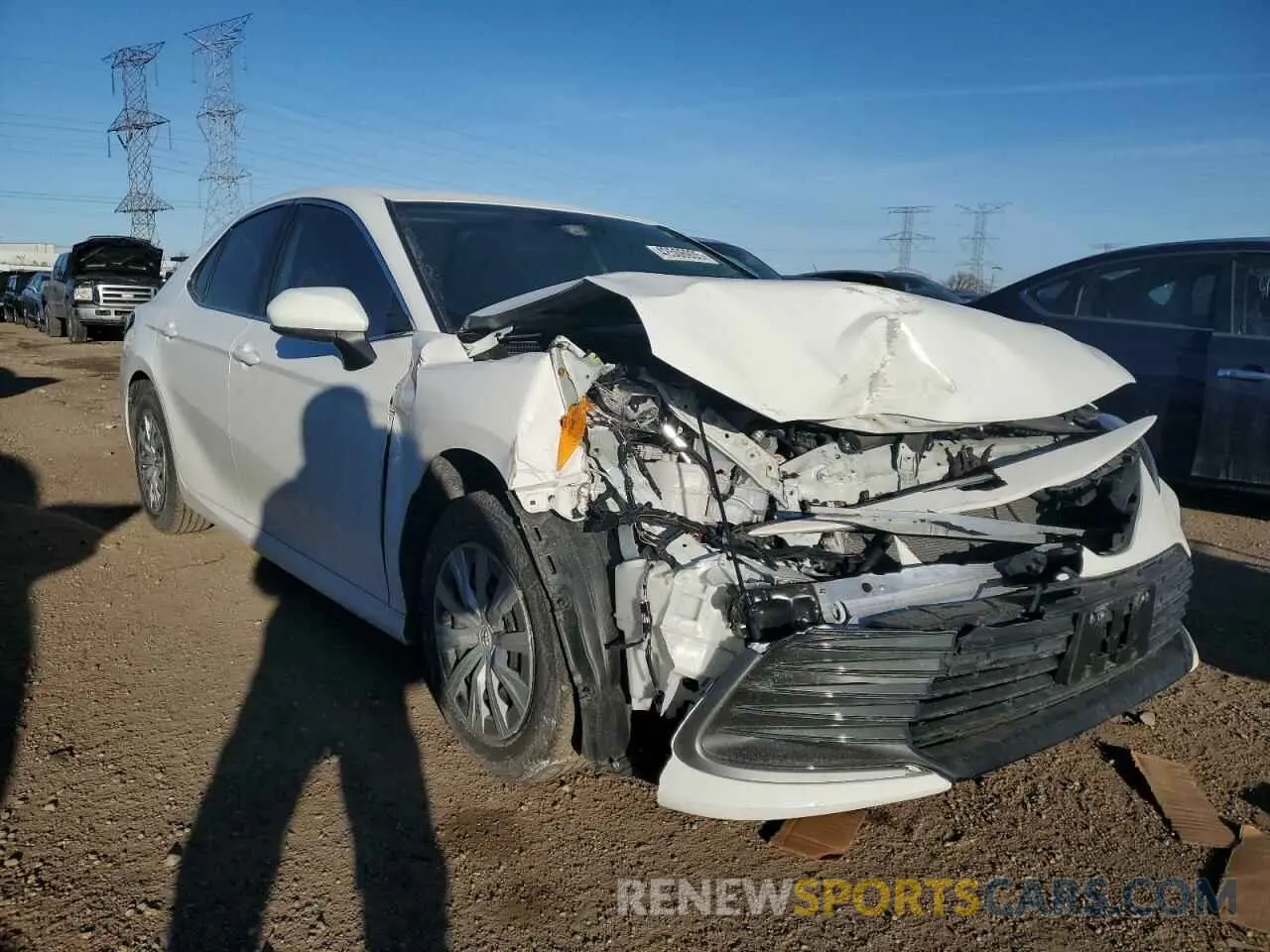 4 fotografías del automóvil dañado 4T1C31AK0PU049501 TOYOTA CAMRY 2023