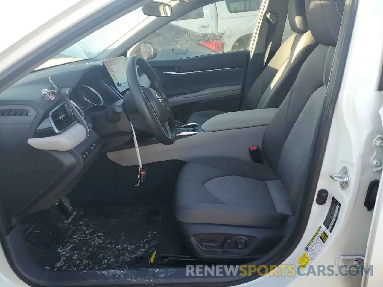 7 fotografías del automóvil dañado 4T1C31AK0PU049501 TOYOTA CAMRY 2023