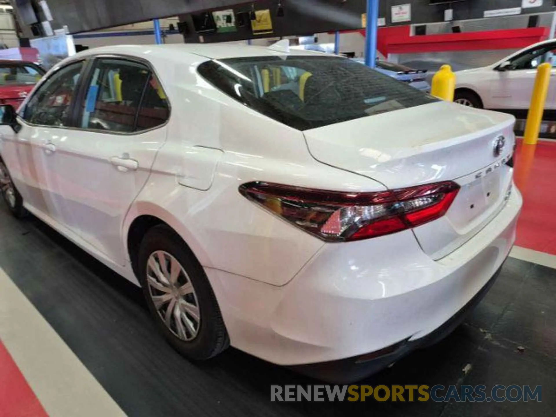 4 fotografías del automóvil dañado 4T1C31AK1PU611339 TOYOTA CAMRY 2023