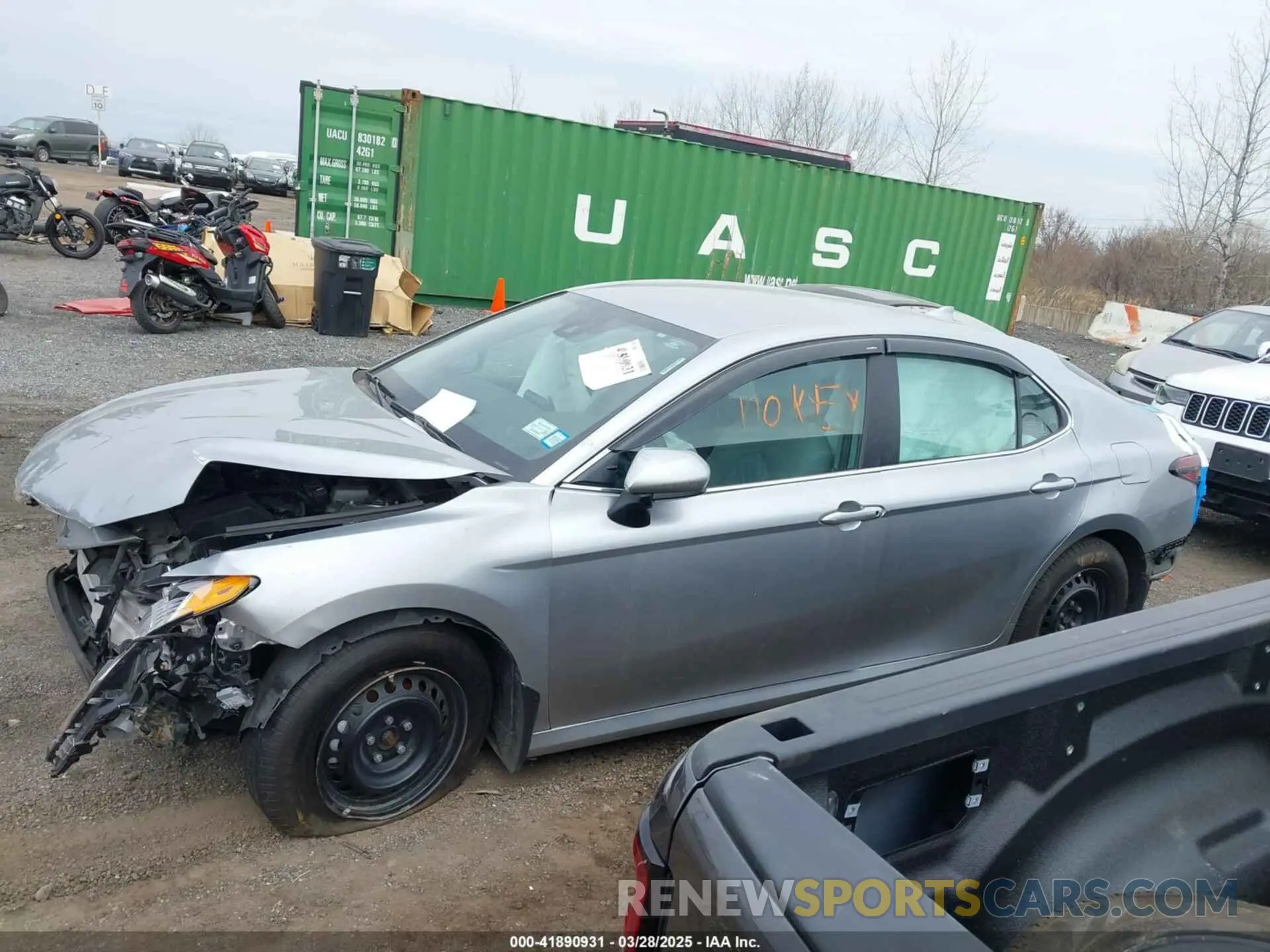 13 fotografías del automóvil dañado 4T1C31AK3PU620477 TOYOTA CAMRY 2023