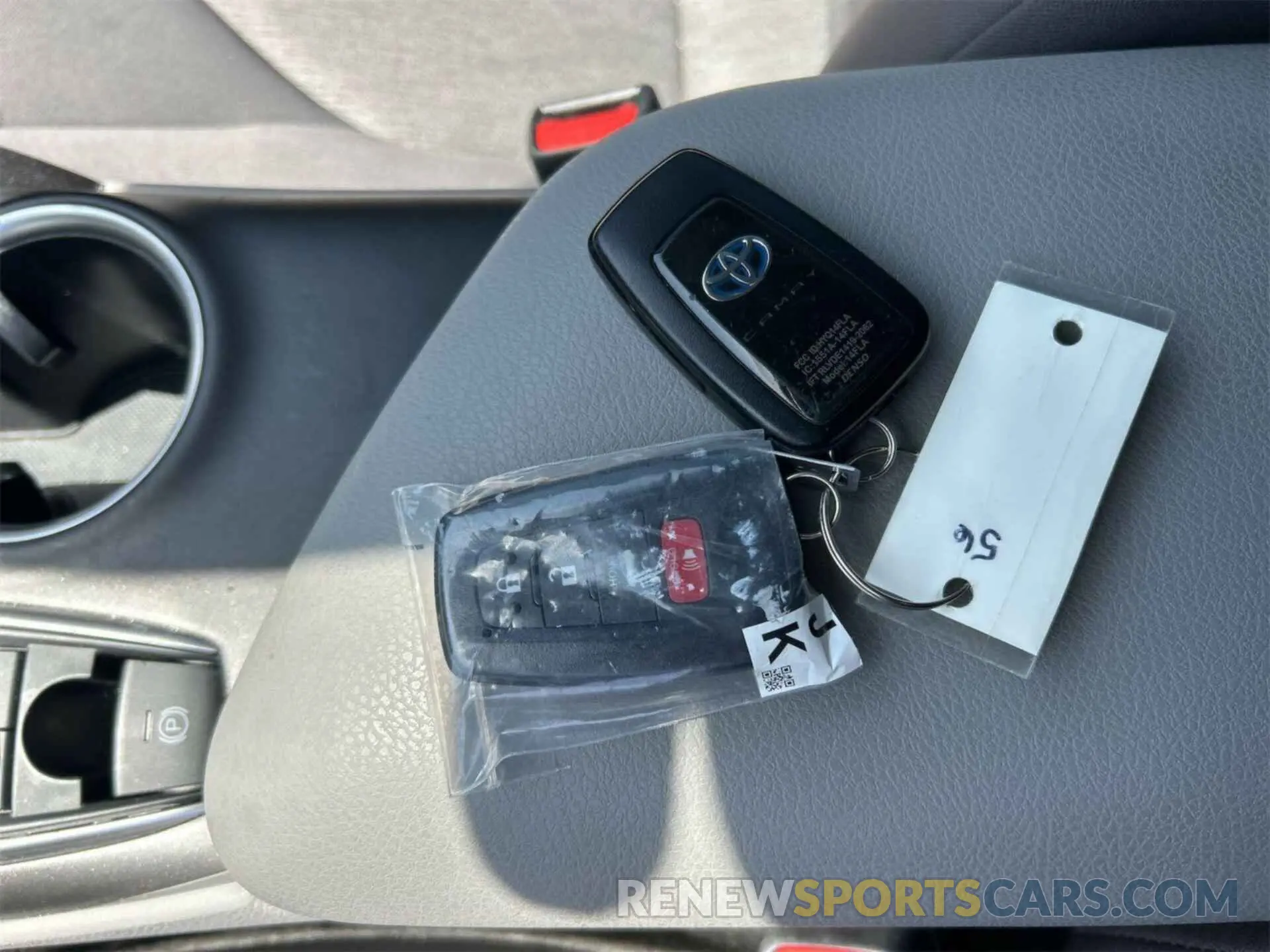 5 fotografías del automóvil dañado 4T1C31AK4PU611237 TOYOTA CAMRY 2023