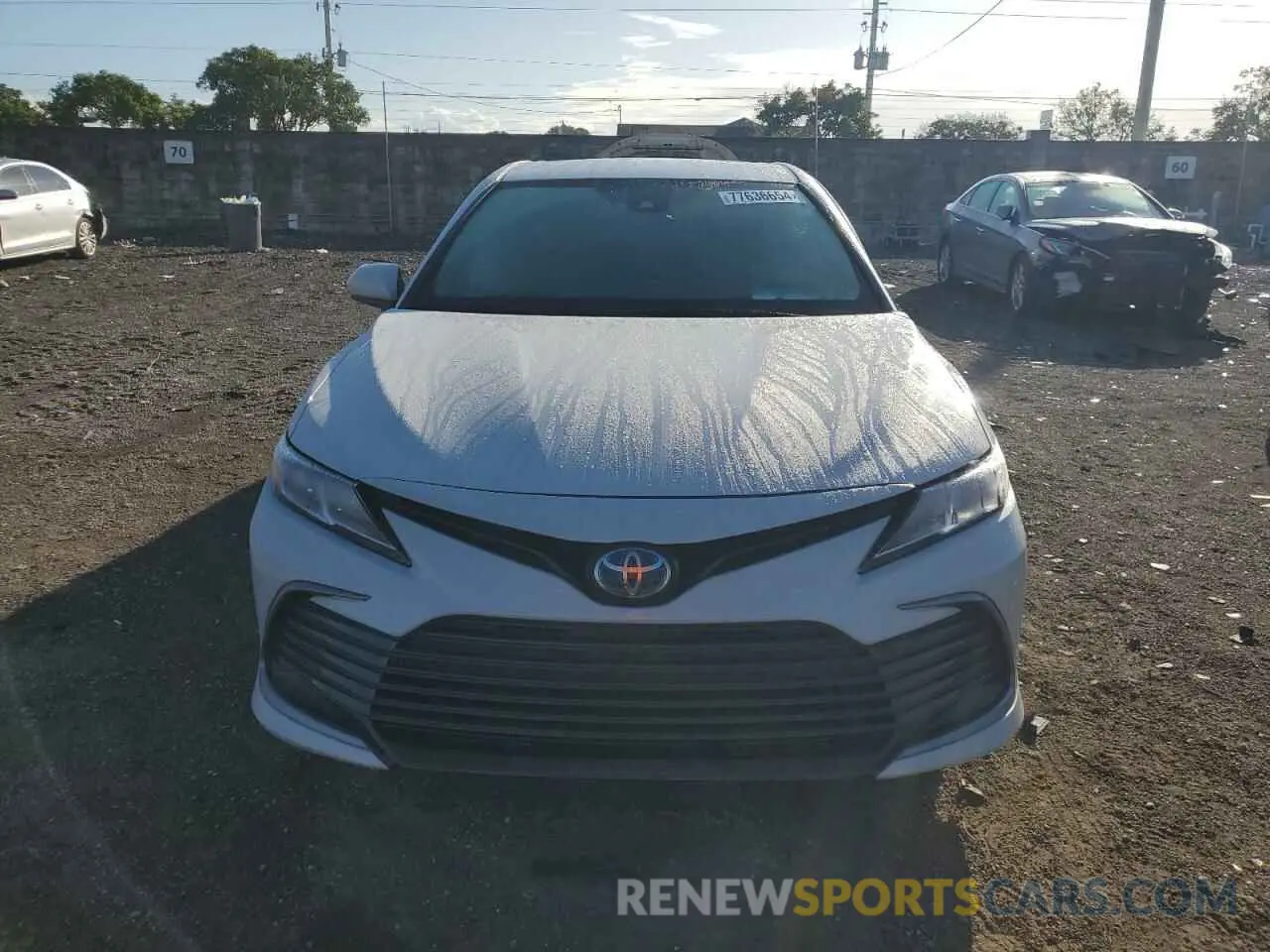 5 fotografías del automóvil dañado 4T1C31AK7PU056185 TOYOTA CAMRY 2023