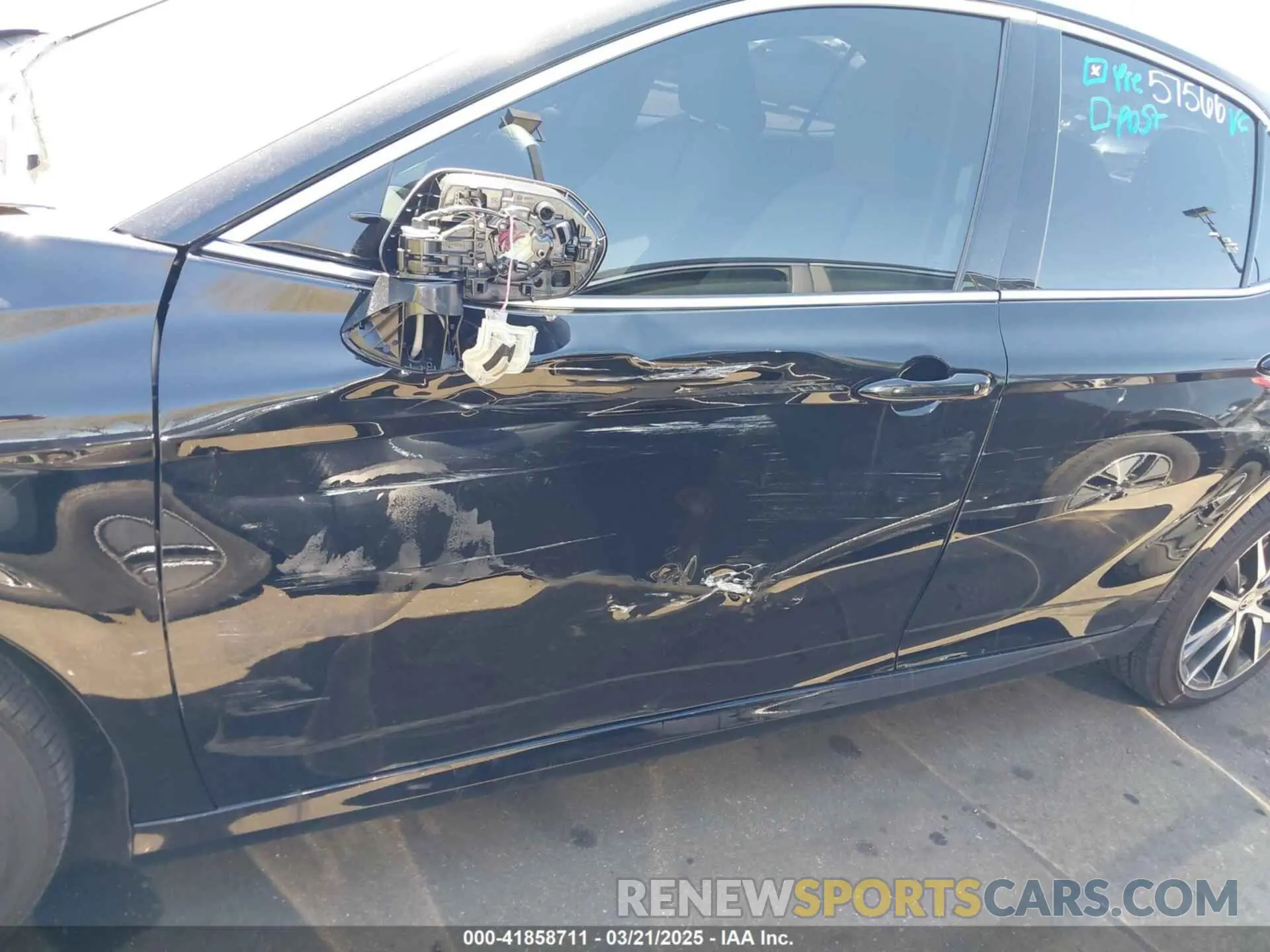 19 fotografías del automóvil dañado 4T1F11AK1PU181802 TOYOTA CAMRY 2023