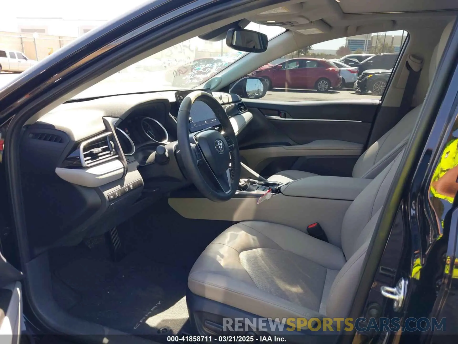 5 fotografías del automóvil dañado 4T1F11AK1PU181802 TOYOTA CAMRY 2023