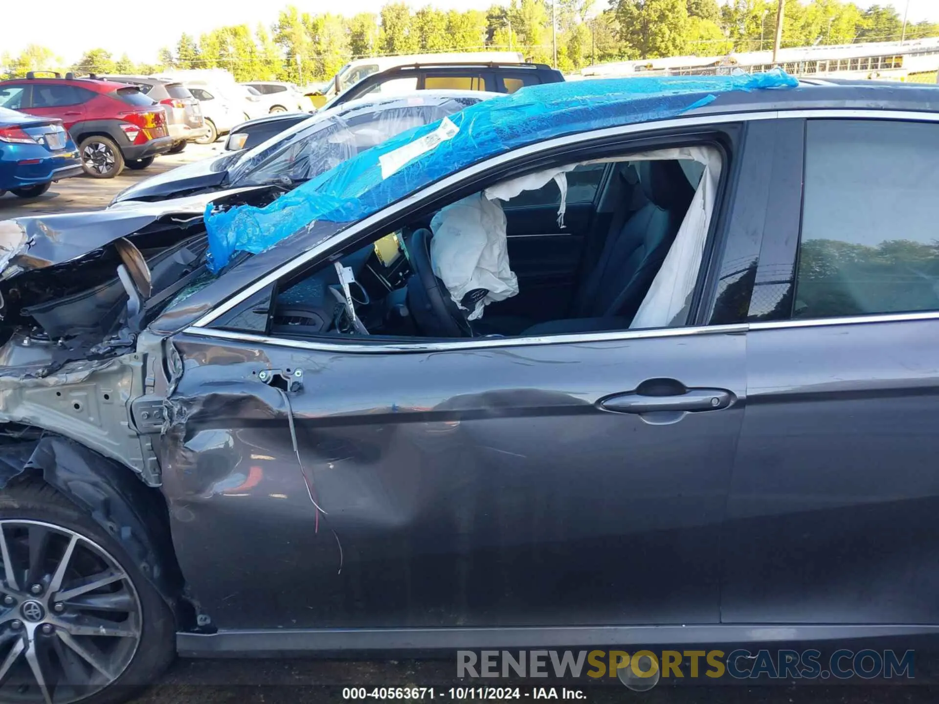 15 fotografías del automóvil dañado 4T1F11AK2PU731332 TOYOTA CAMRY 2023