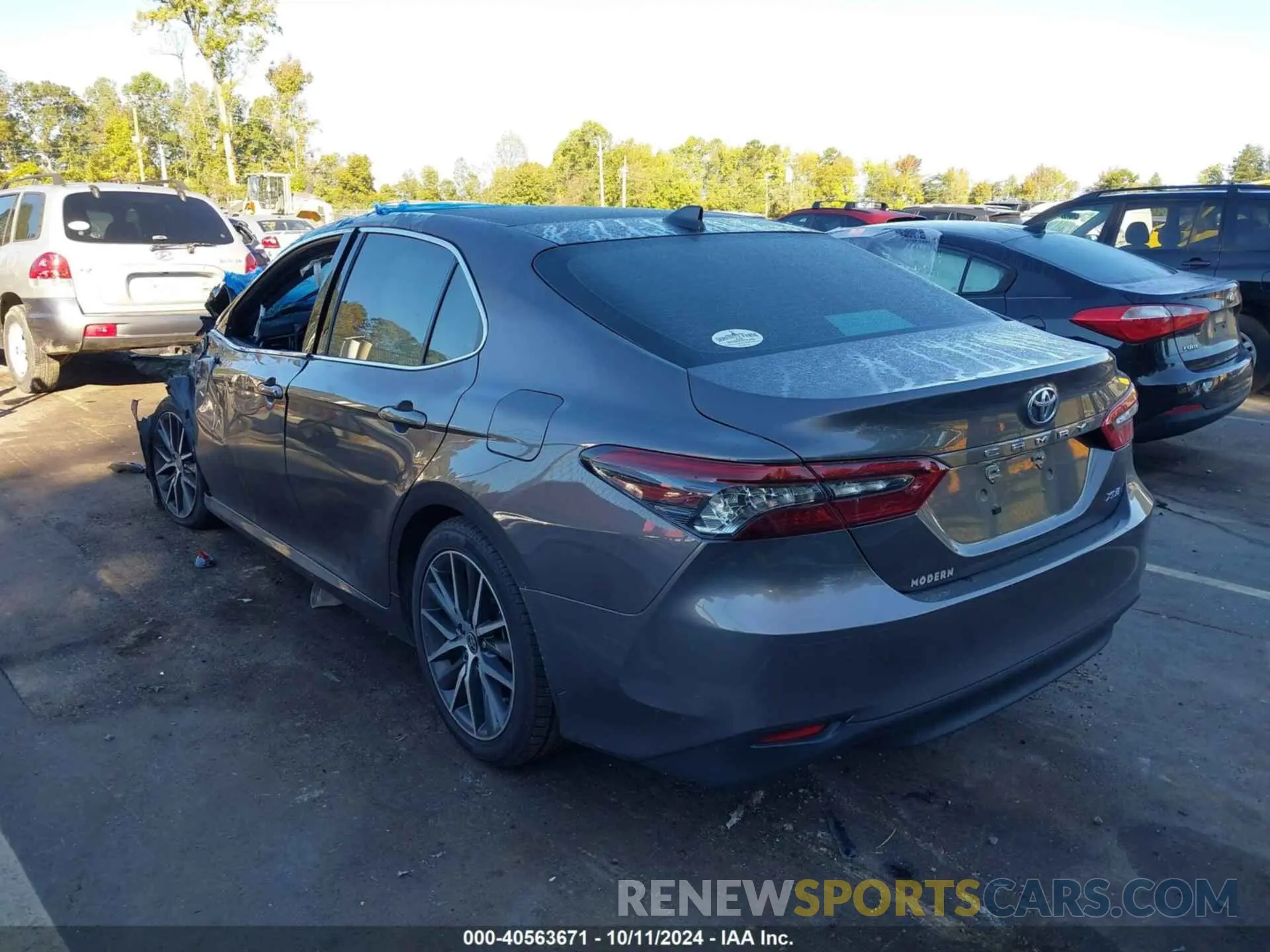 3 fotografías del automóvil dañado 4T1F11AK2PU731332 TOYOTA CAMRY 2023