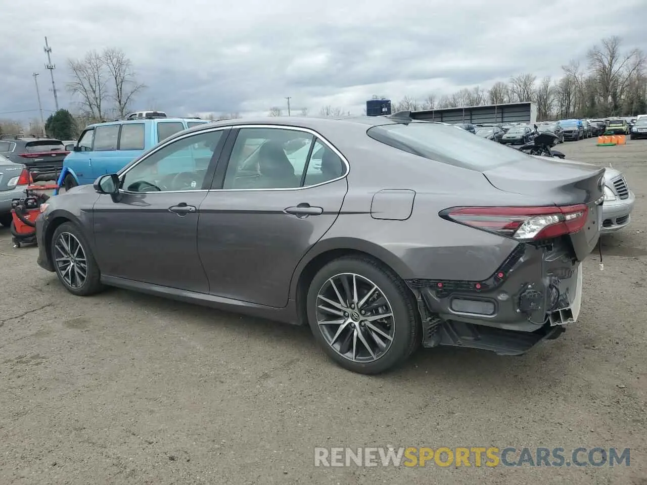 2 fotografías del automóvil dañado 4T1F11AK2PU779784 TOYOTA CAMRY 2023