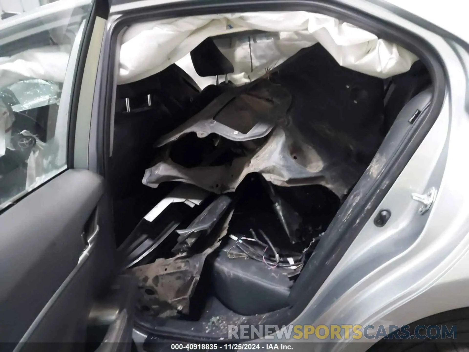 8 fotografías del automóvil dañado 4T1F11AK7PU806235 TOYOTA CAMRY 2023