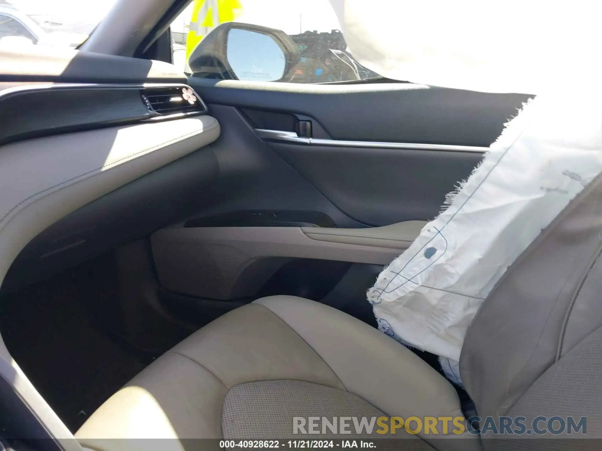 5 fotografías del automóvil dañado 4T1F11AKXPU727240 TOYOTA CAMRY 2023