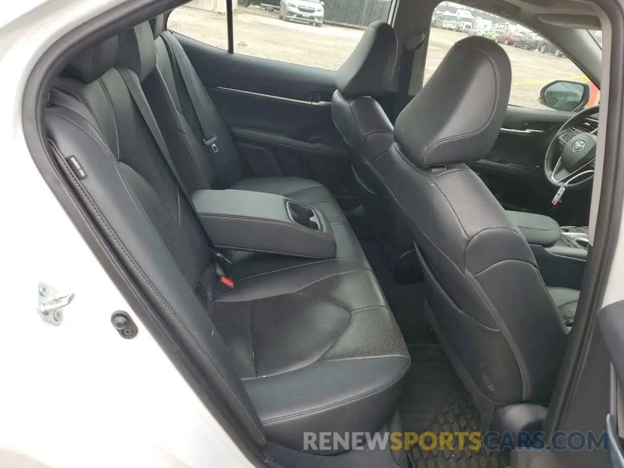 10 fotografías del automóvil dañado 4T1F11AKXPU743843 TOYOTA CAMRY 2023