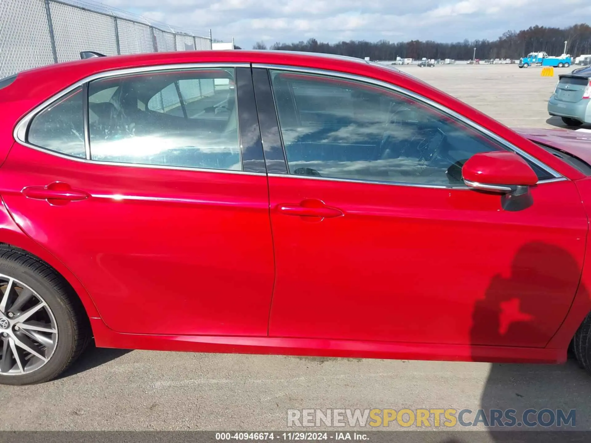 13 fotografías del automóvil dañado 4T1F11BK2PU079570 TOYOTA CAMRY 2023