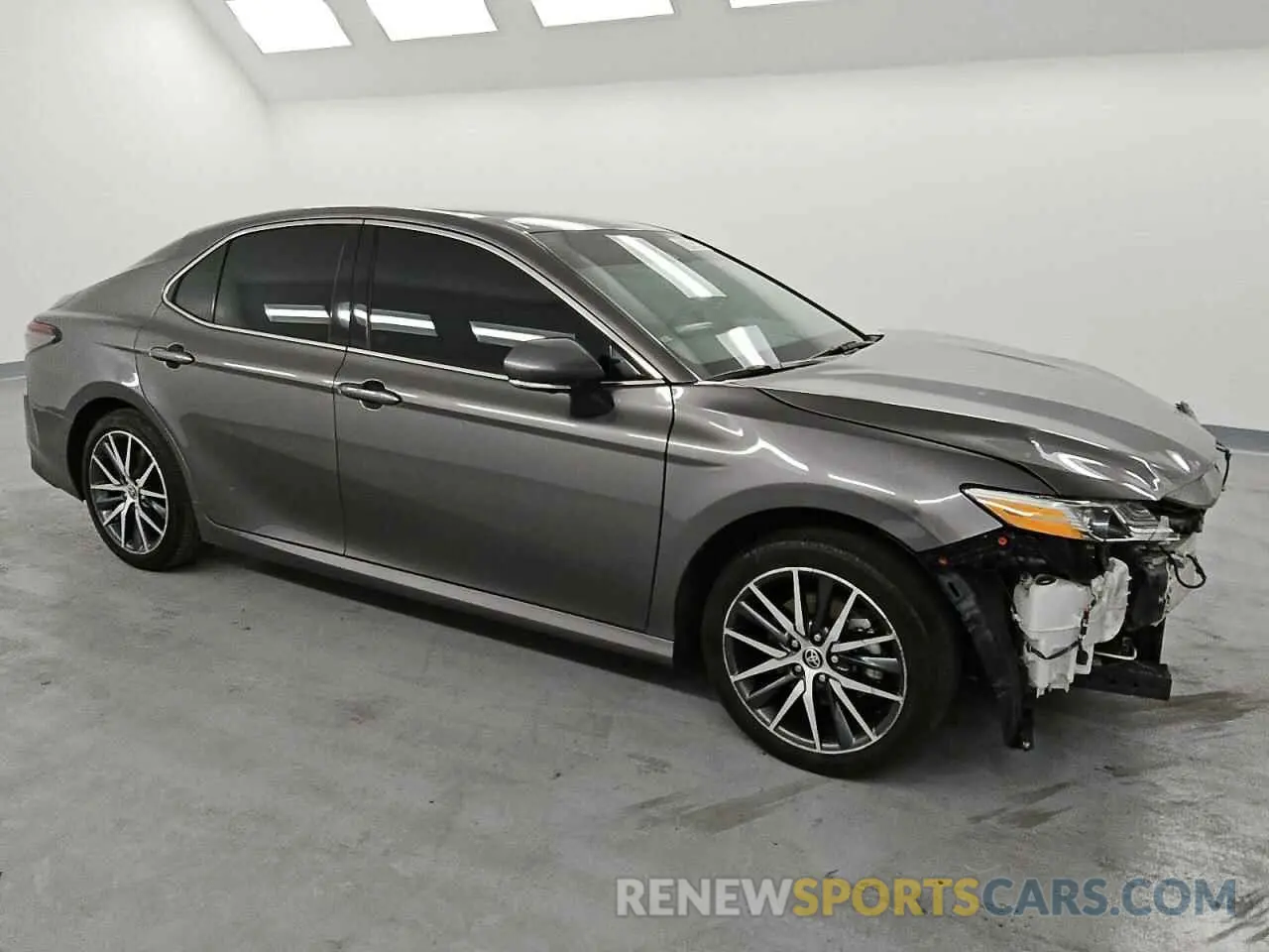 4 fotografías del automóvil dañado 4T1F31AK4PU608755 TOYOTA CAMRY 2023