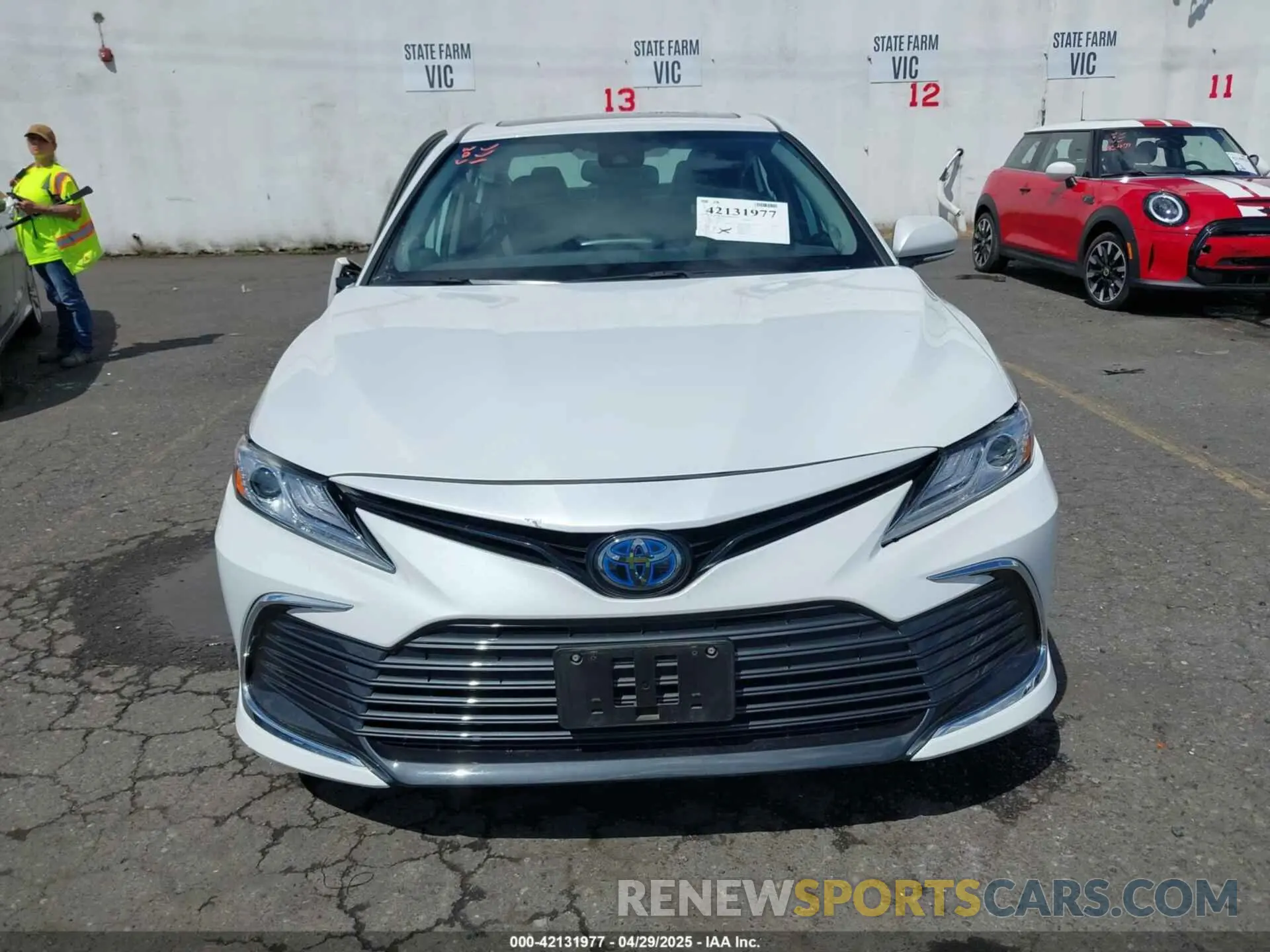 12 fotografías del automóvil dañado 4T1F31AK6PU615593 TOYOTA CAMRY 2023
