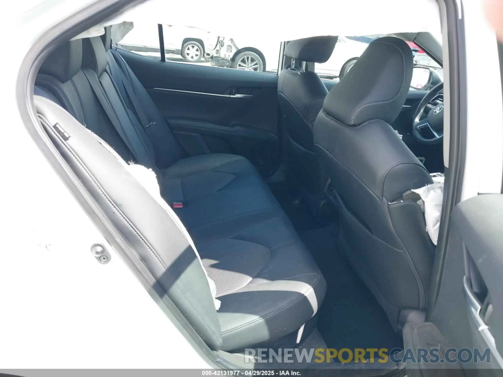 8 fotografías del automóvil dañado 4T1F31AK6PU615593 TOYOTA CAMRY 2023